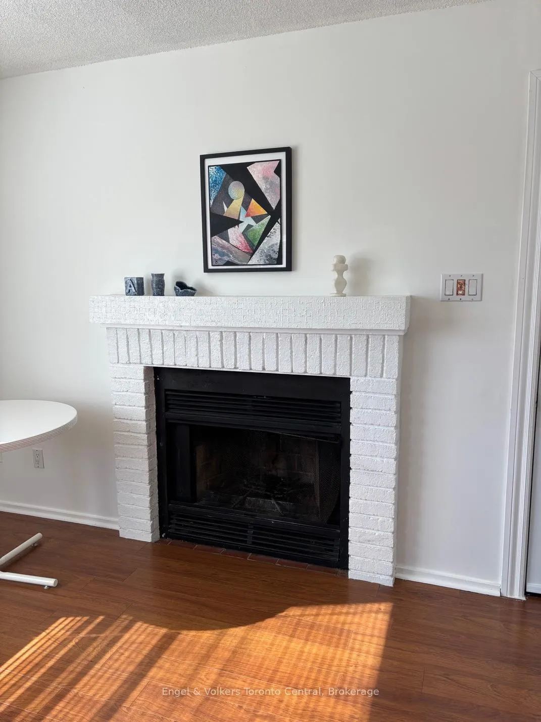 Photo 3 of 23 Dawson Drive, Collingwood — HOMEH