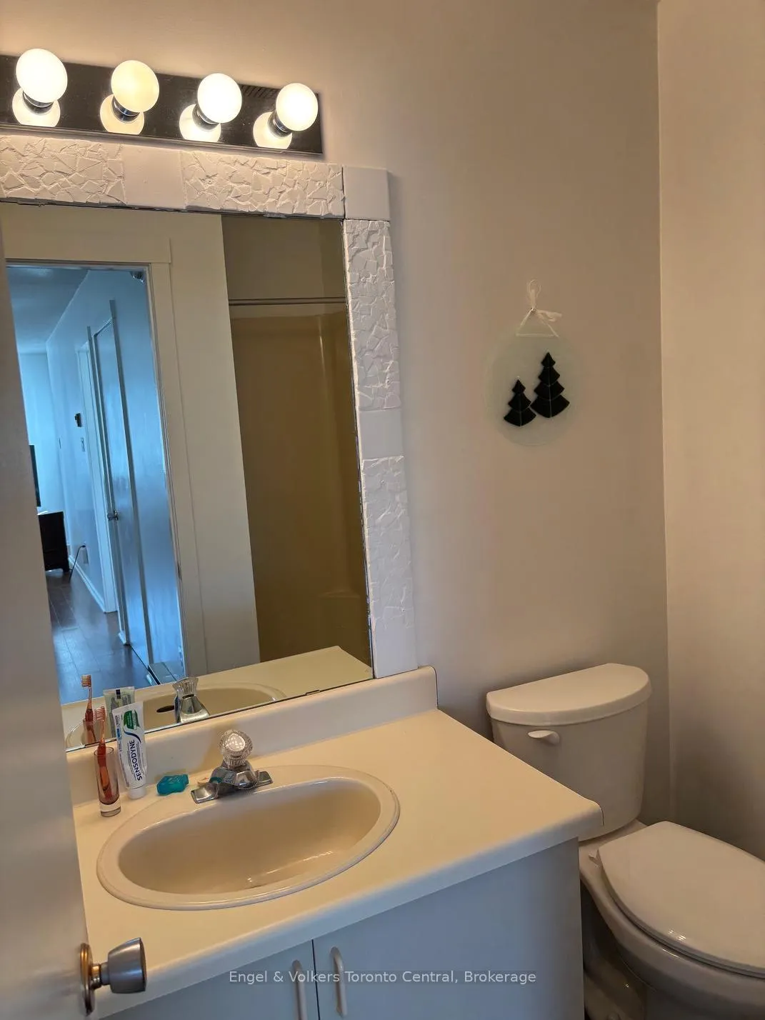 Photo 13 of 23 Dawson Drive, Collingwood — HOMEH