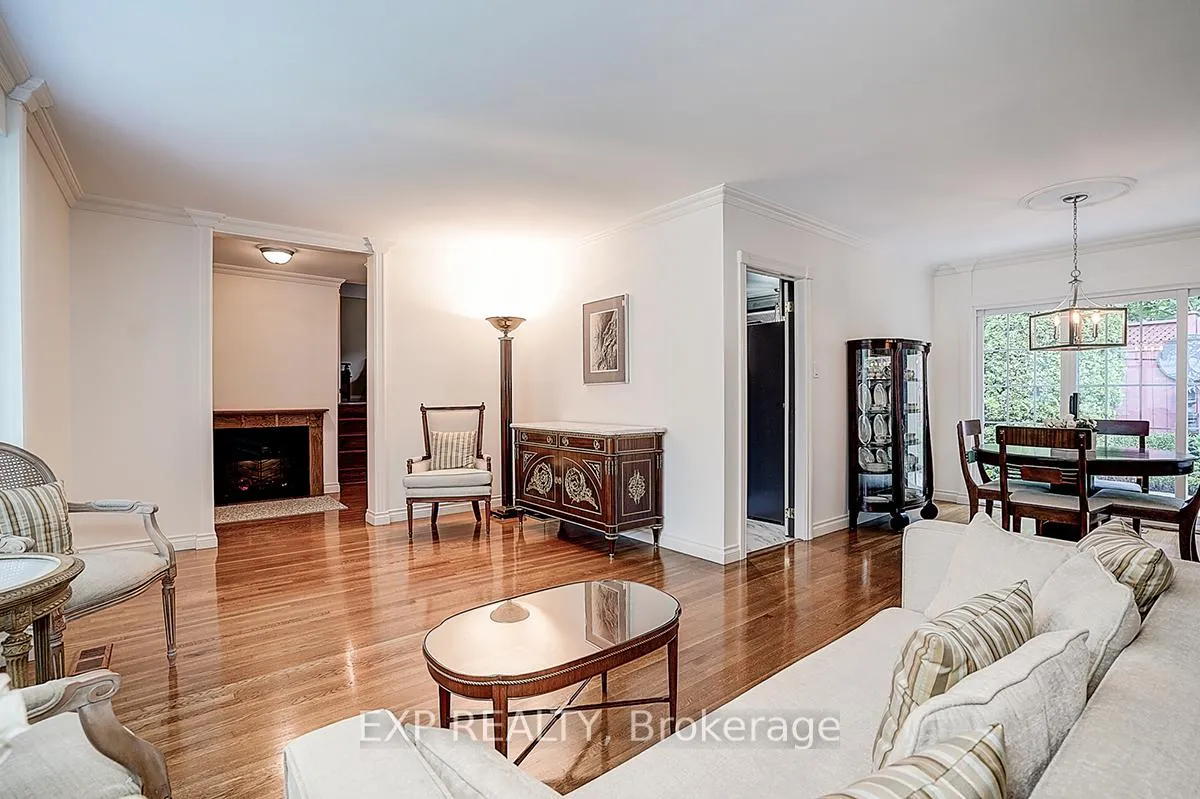 Photo 4 of 62 Kempsell Crescent, North York, Don Valley Village — HOMEH