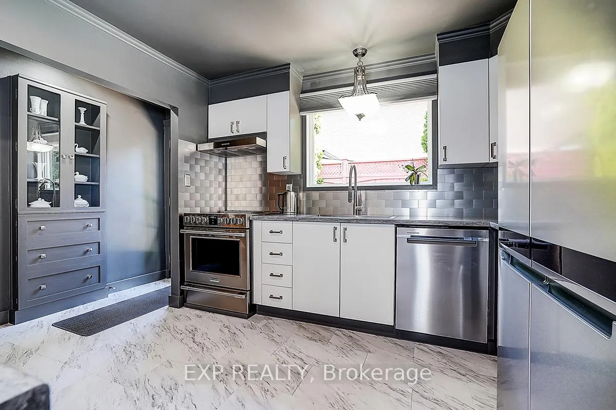 Photo 7 of 62 Kempsell Crescent, North York, Don Valley Village — HOMEH