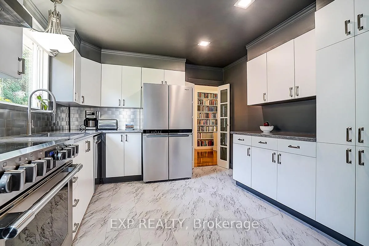 Photo 8 of 62 Kempsell Crescent, North York, Don Valley Village — HOMEH