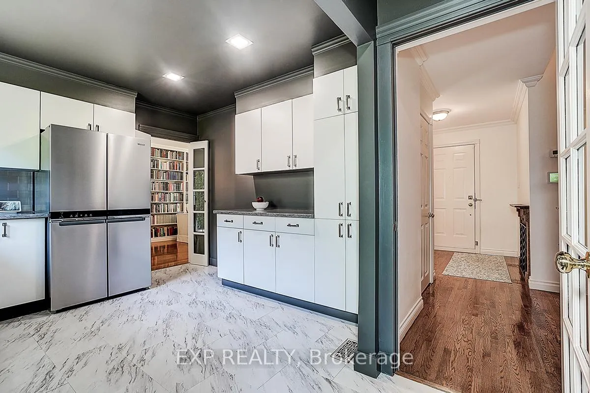 Photo 9 of 62 Kempsell Crescent, North York, Don Valley Village — HOMEH