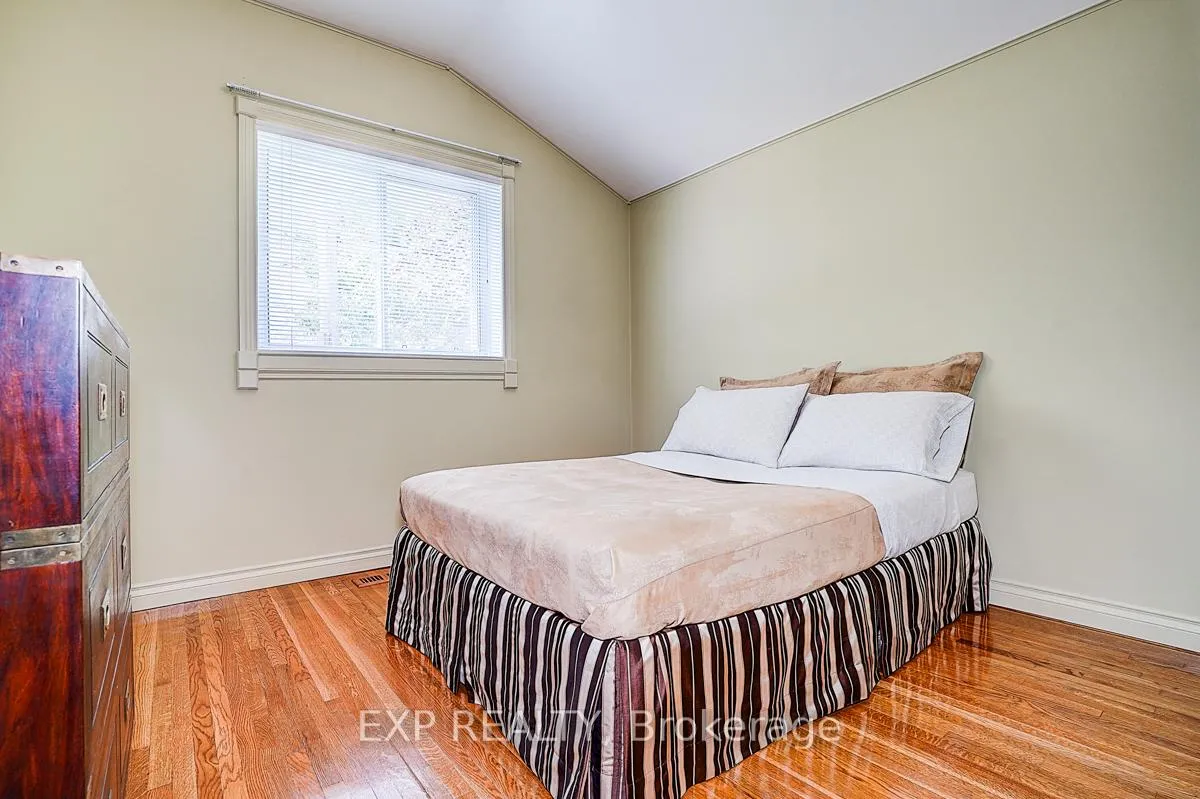 Photo 13 of 62 Kempsell Crescent, North York, Don Valley Village — HOMEH