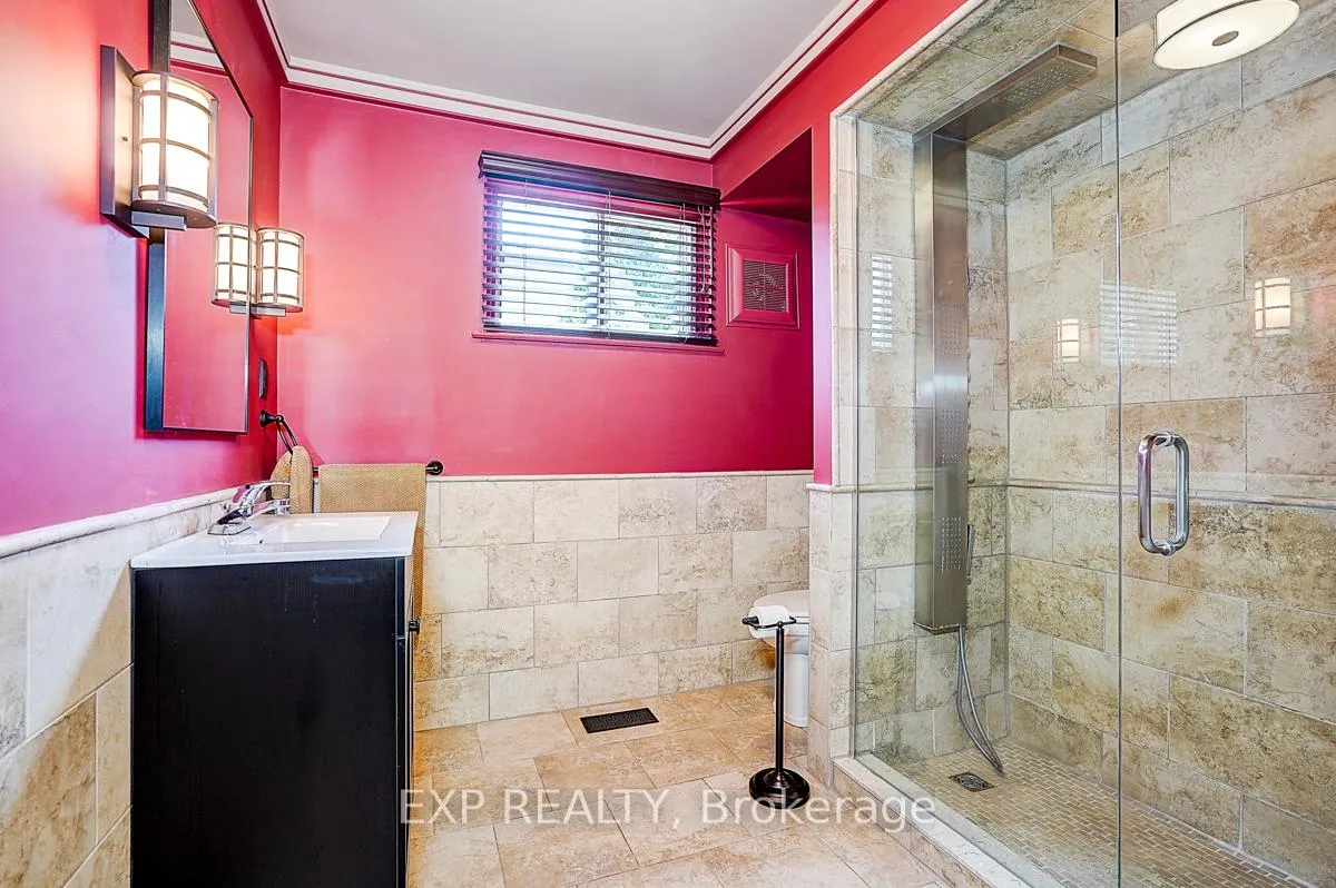 Photo 14 of 62 Kempsell Crescent, North York, Don Valley Village — HOMEH