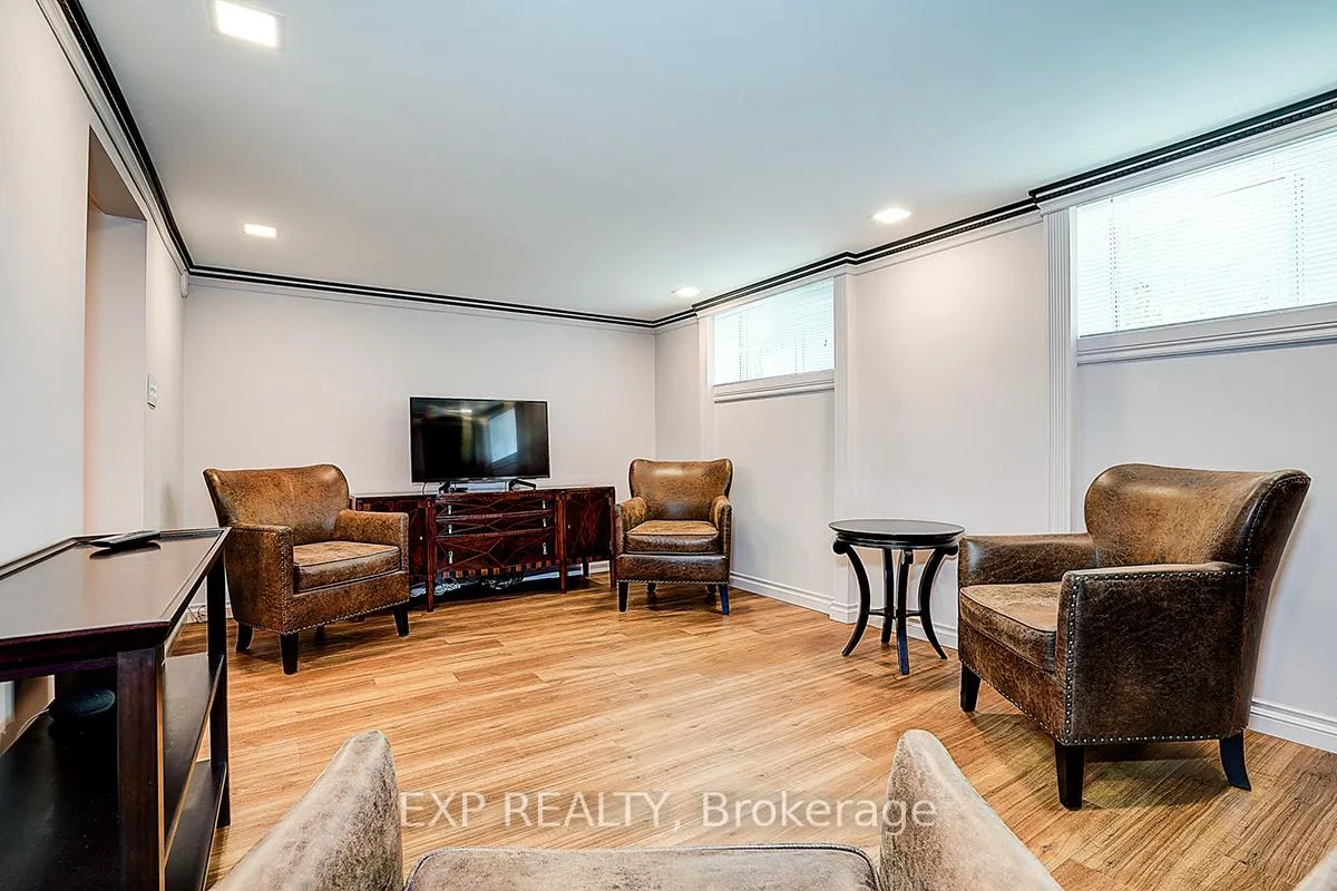 Photo 17 of 62 Kempsell Crescent, North York, Don Valley Village — HOMEH