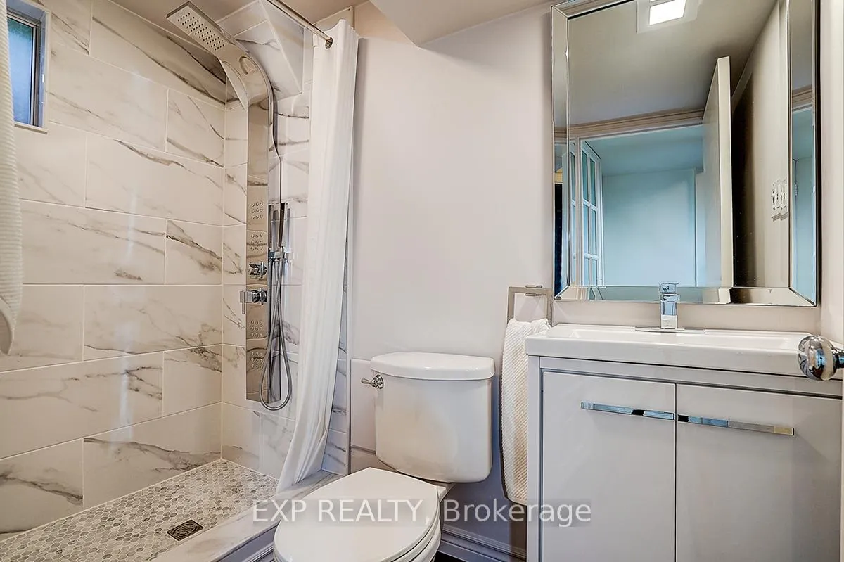 Photo 19 of 62 Kempsell Crescent, North York, Don Valley Village — HOMEH