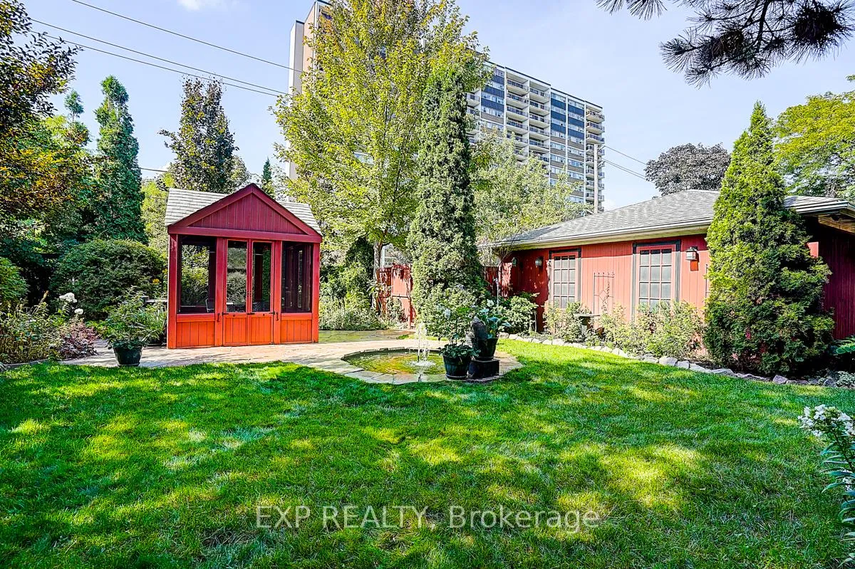 Photo 22 of 62 Kempsell Crescent, North York, Don Valley Village — HOMEH