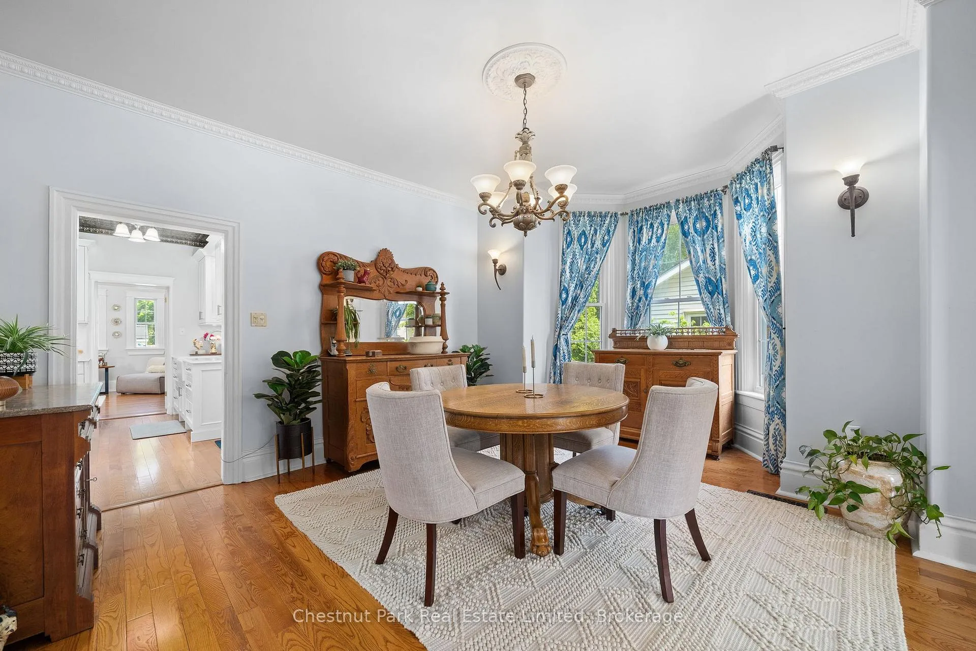 Photo 11 of 26 Centre Street, Prince Edward County, Picton Ward — HOMEH
