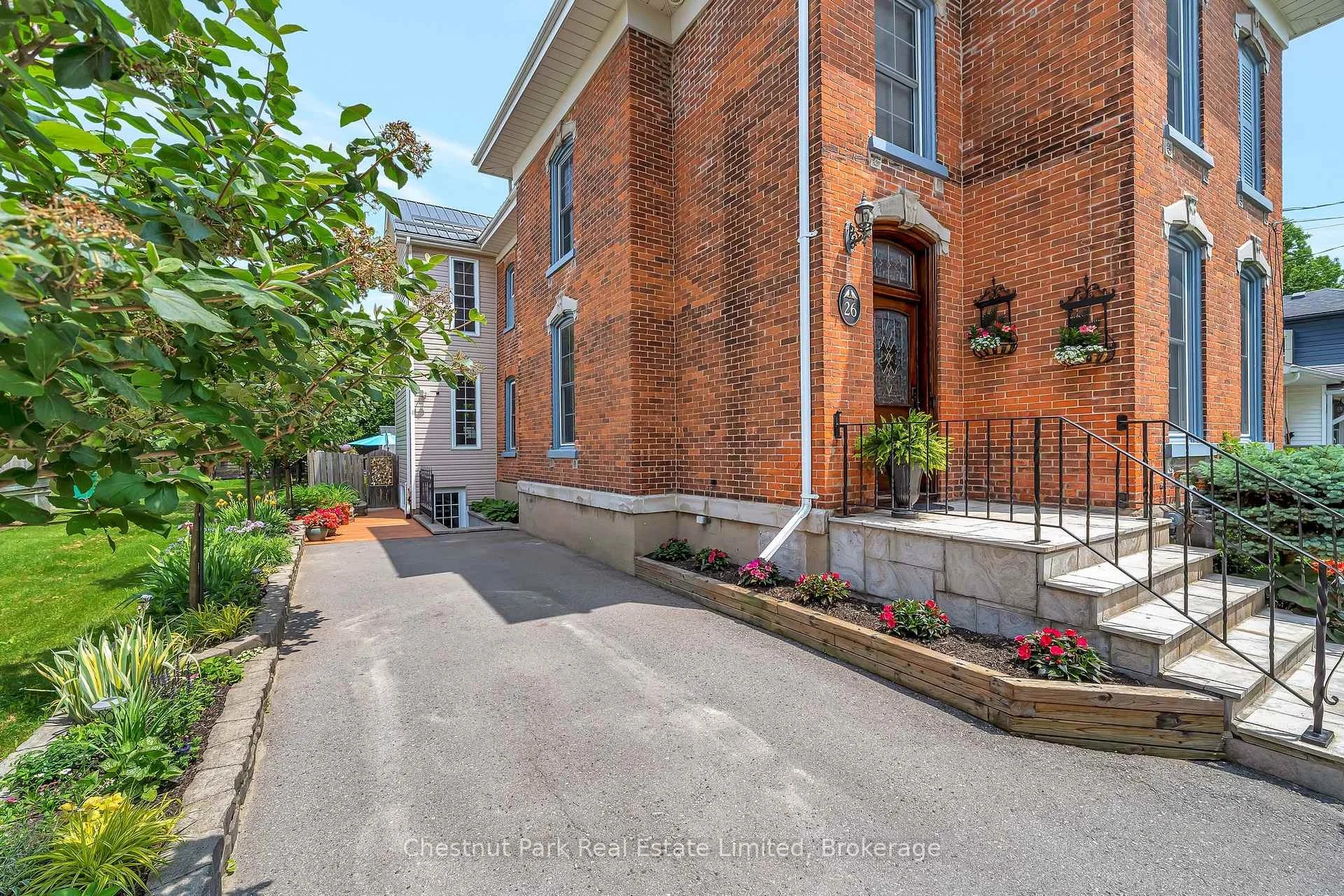 Photo 9 of 26 Centre Street, Prince Edward County, Picton Ward — HOMEH