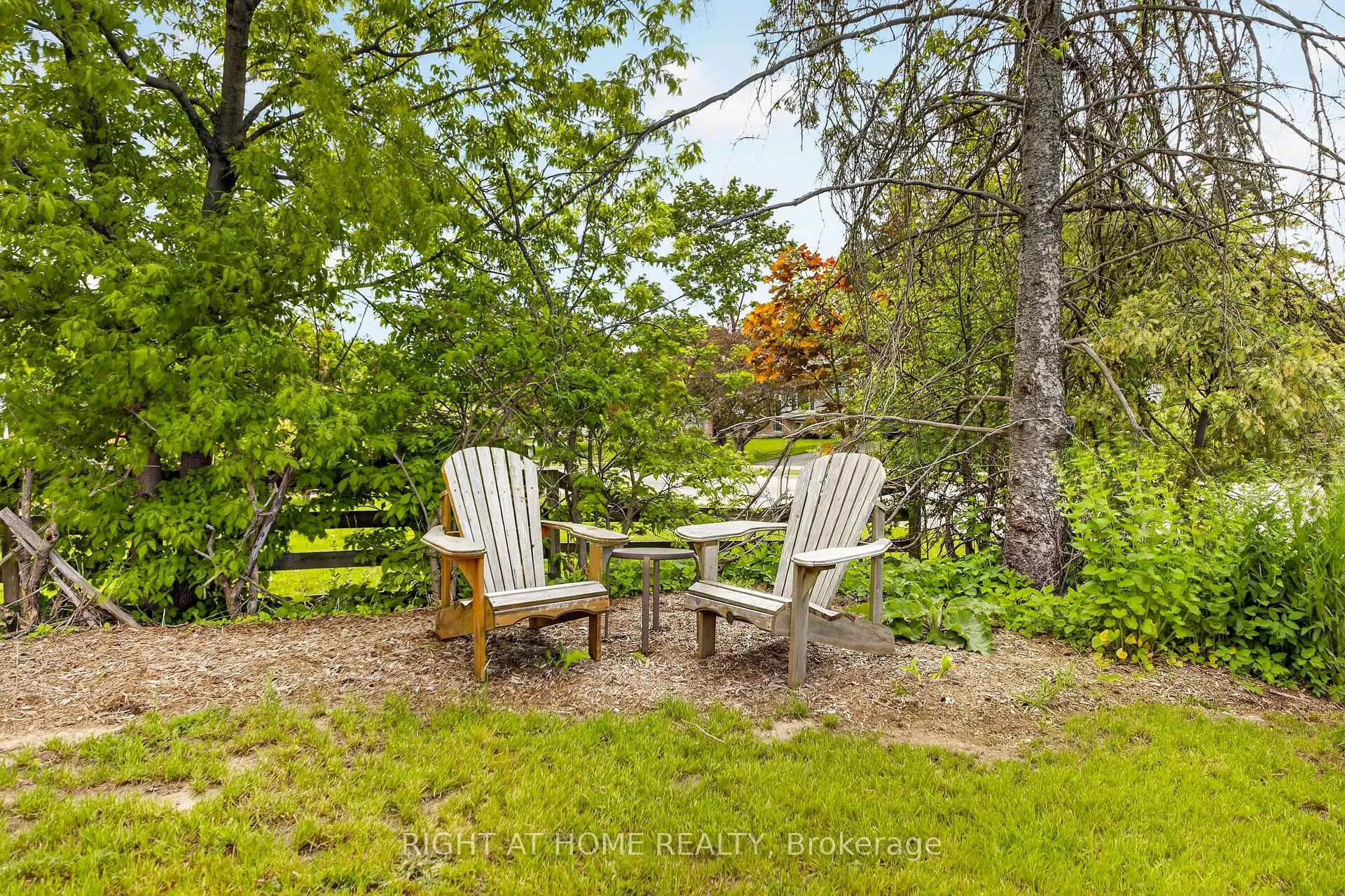 Photo 8 of 277 Pine Street, Barrie, Bayshore — HOMEH