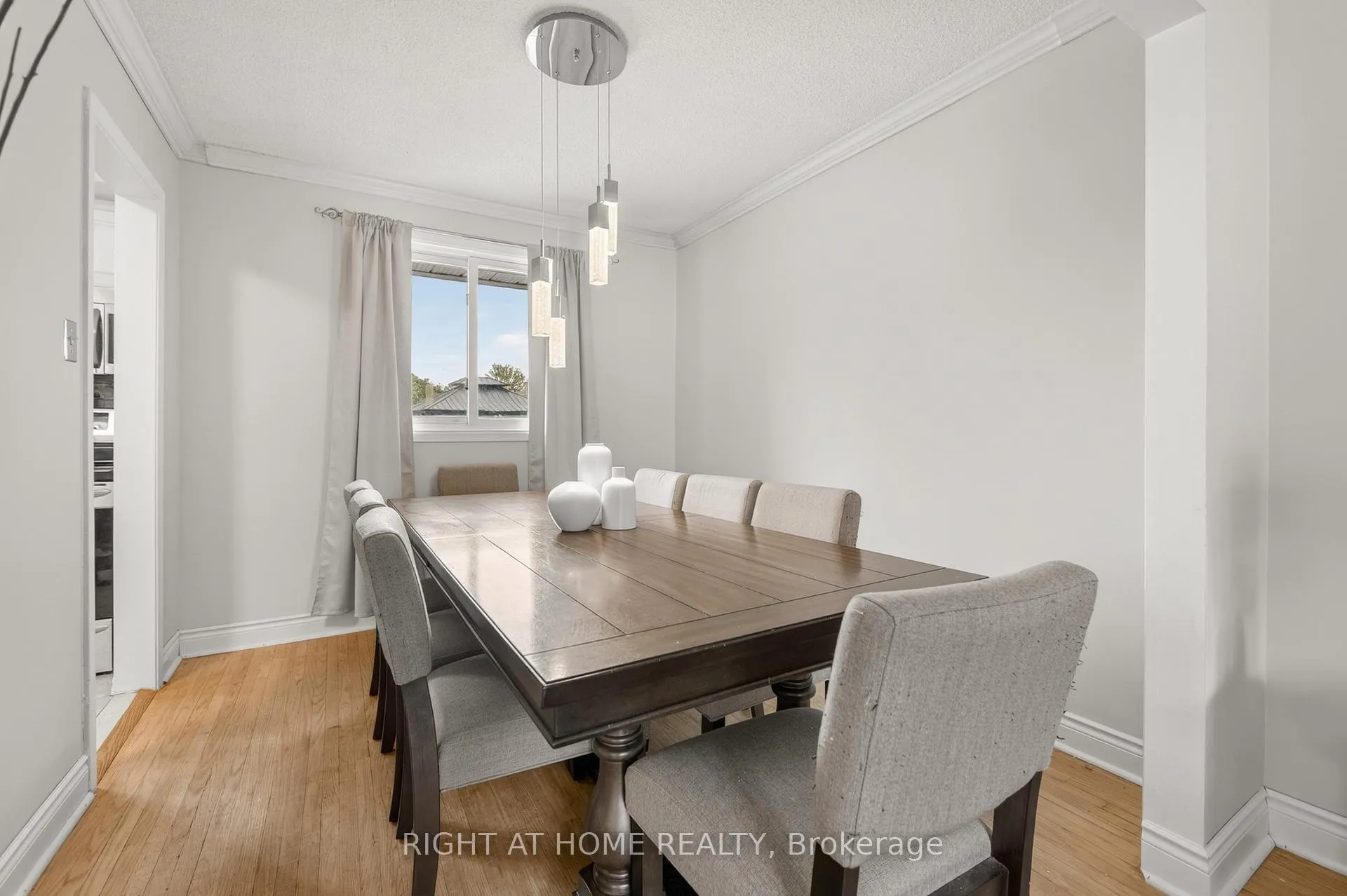 Photo 22 of 277 Pine Street, Barrie, Bayshore — HOMEH