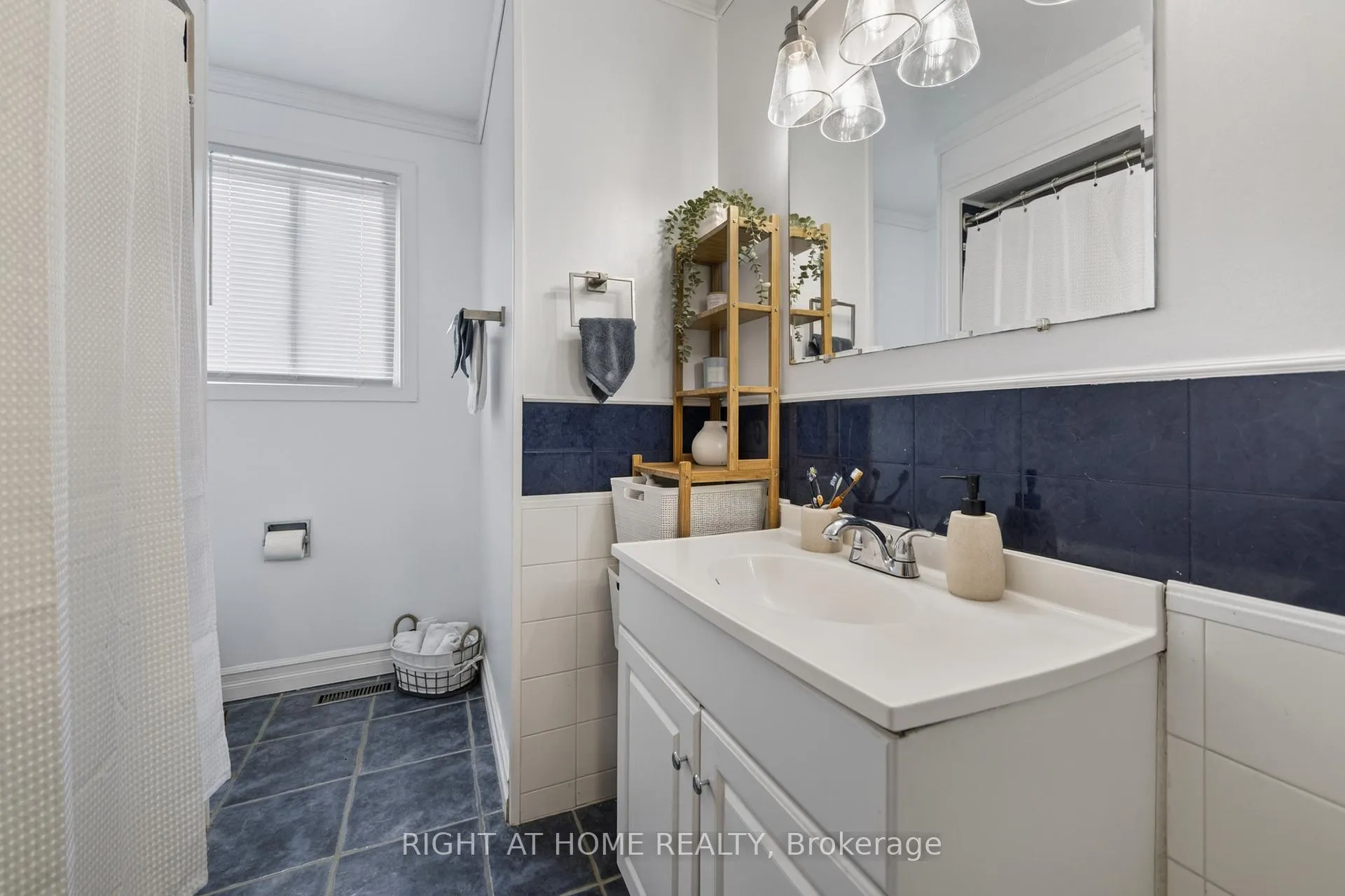 Photo 36 of 277 Pine Street, Barrie, Bayshore — HOMEH
