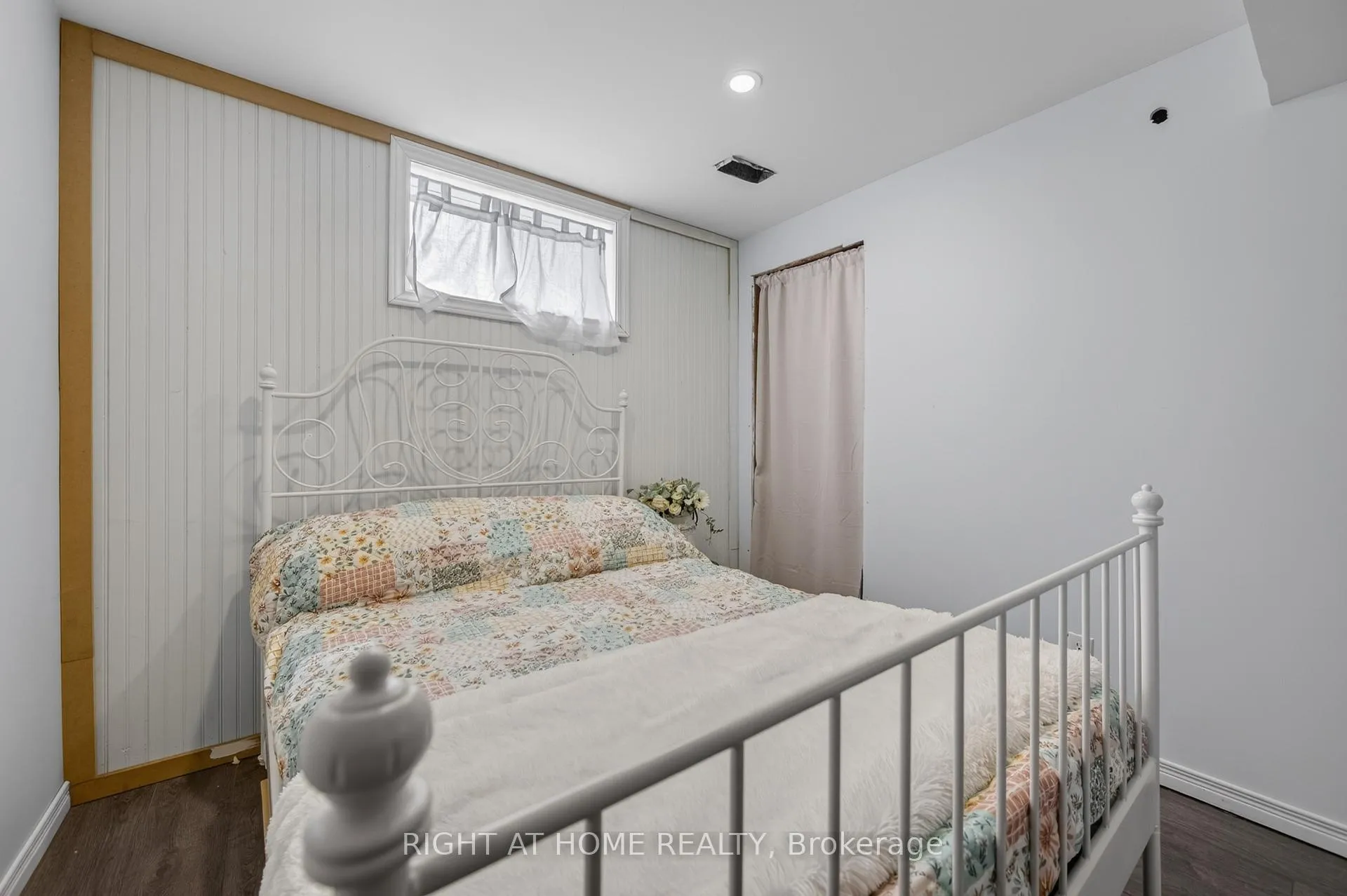 Photo 41 of 277 Pine Street, Barrie, Bayshore — HOMEH