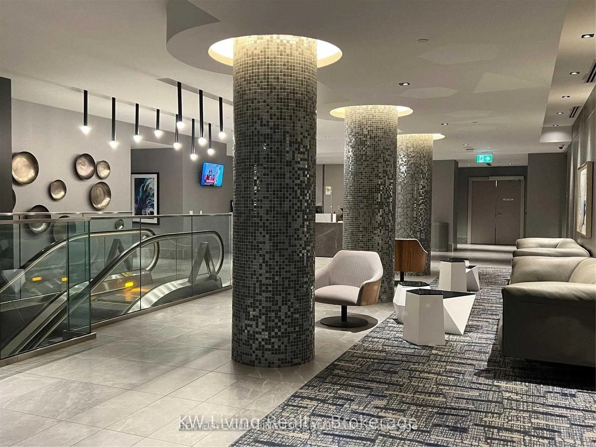 Photo 2 of Unit 807, 50 Wellesley Street E, Toronto, Church-Yonge Corridor — HOMEH