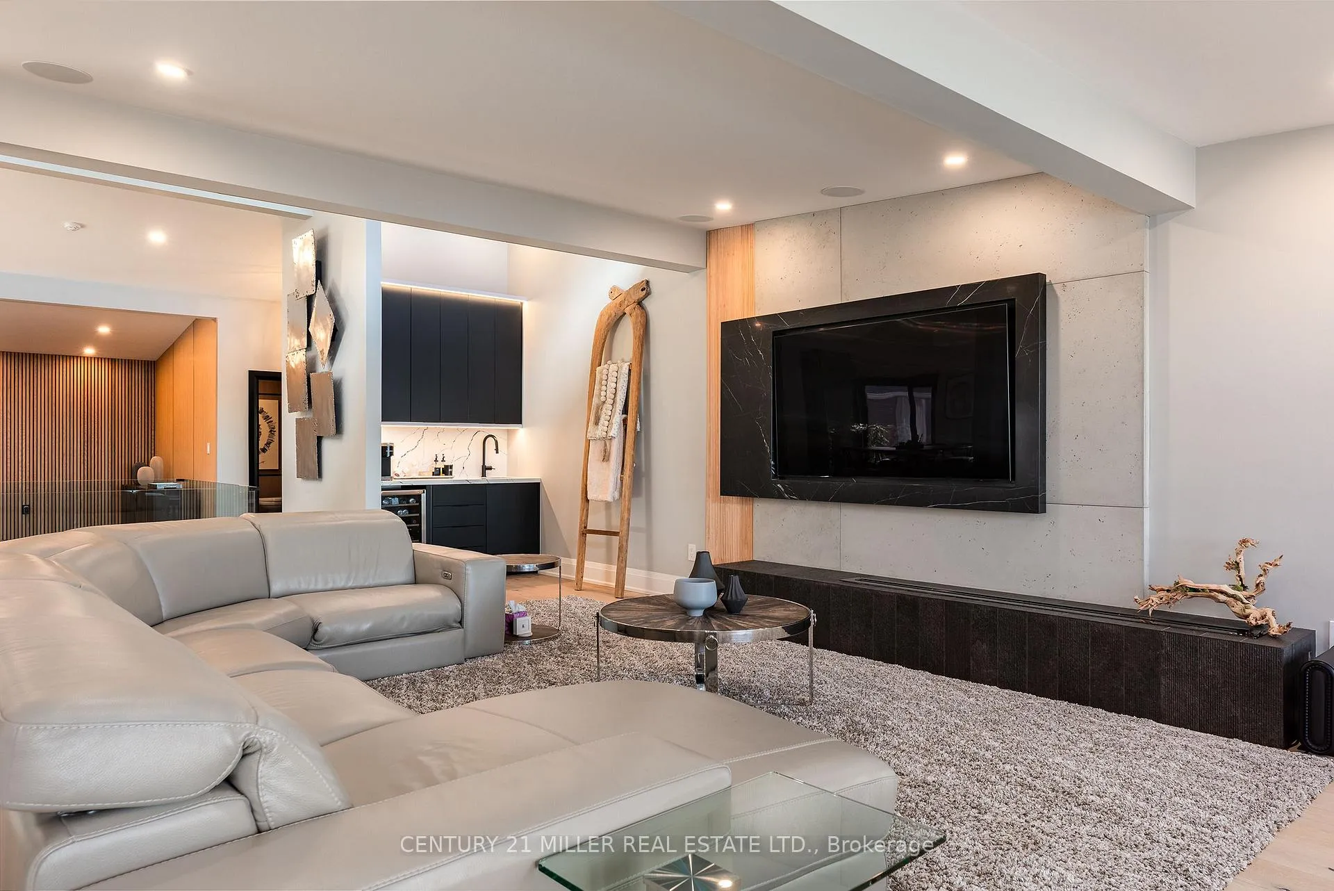 Photo 16 of 121 Edgecliffe Place, Burlington, Appleby — HOMEH