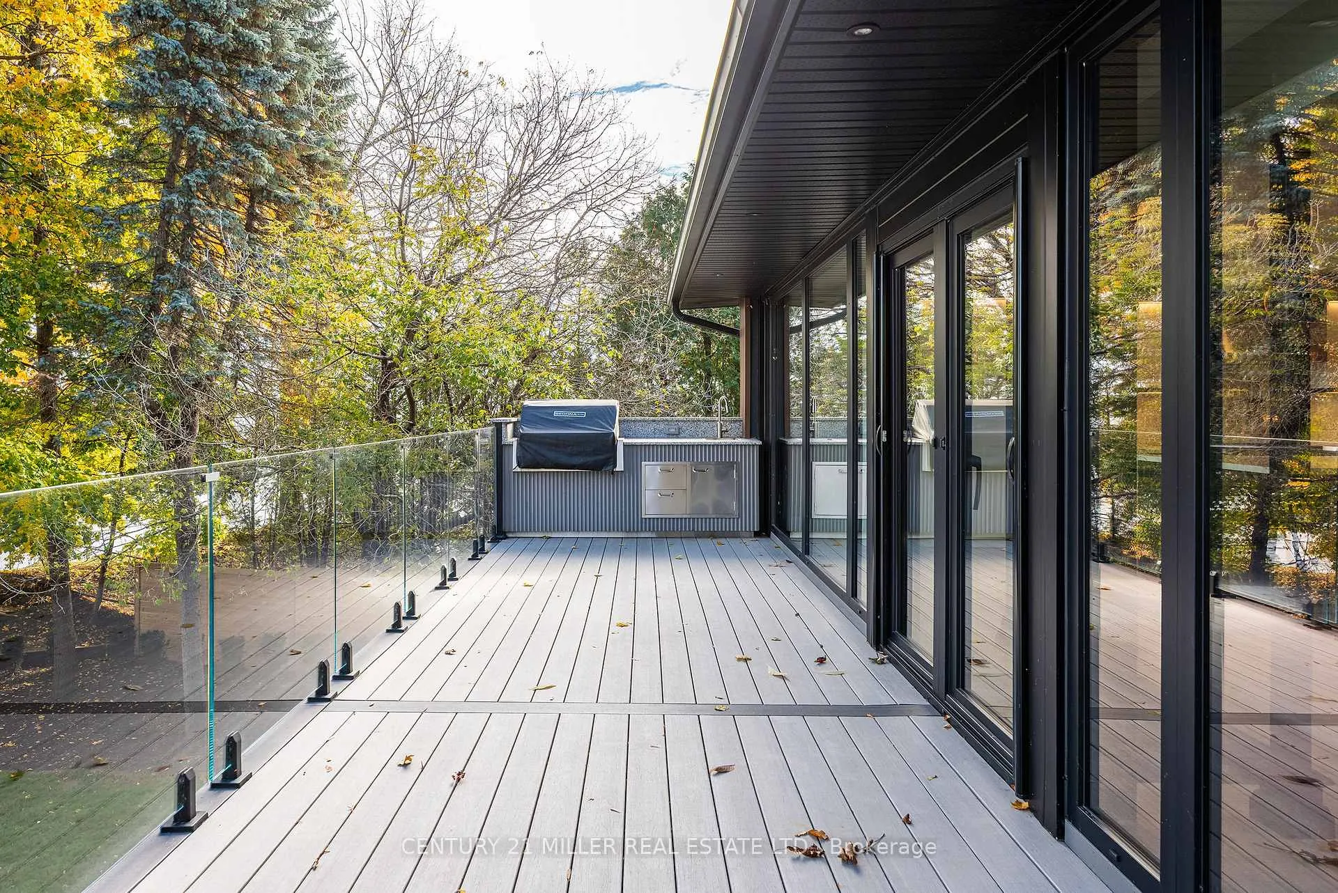 Photo 20 of 121 Edgecliffe Place, Burlington, Appleby — HOMEH