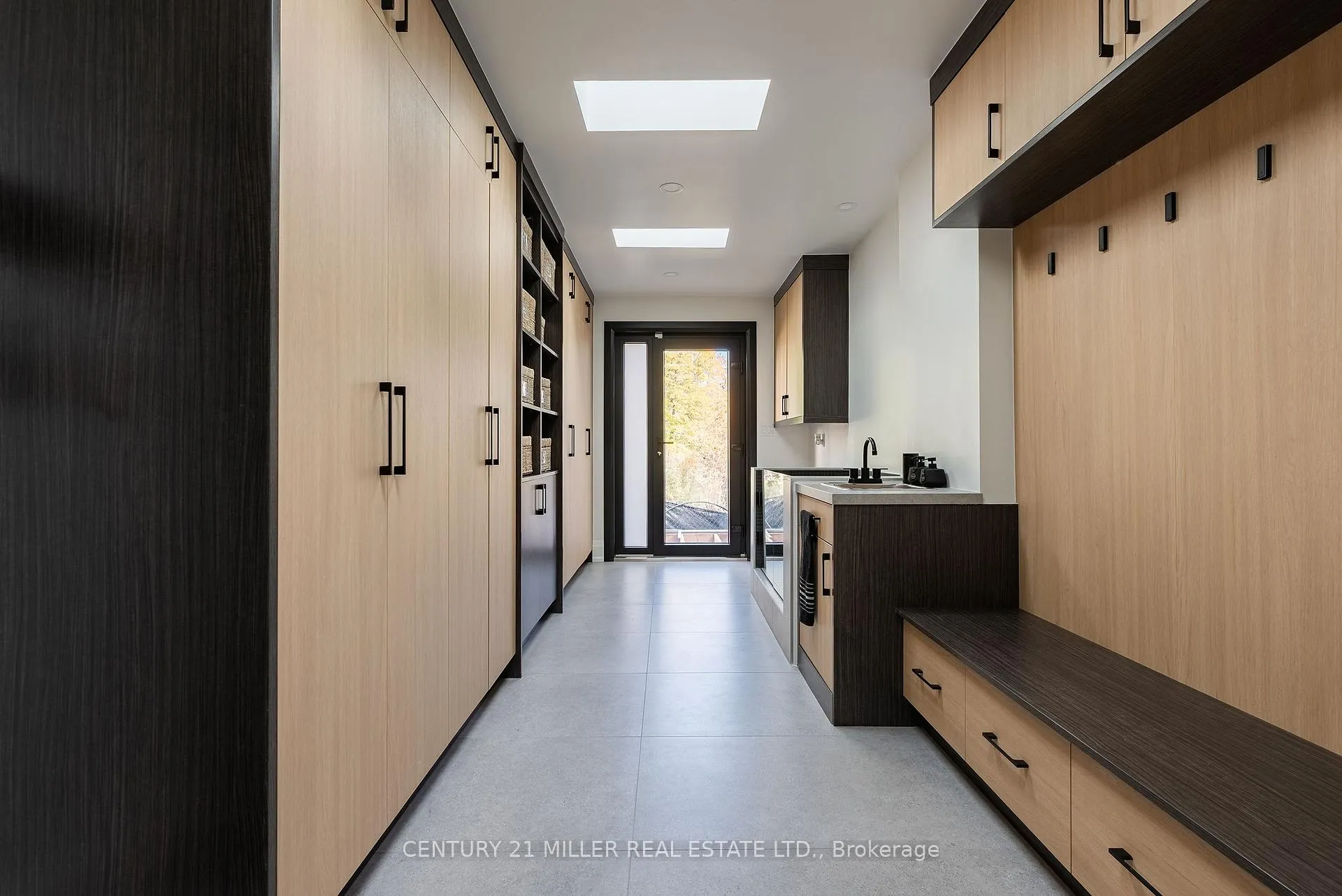 Photo 22 of 121 Edgecliffe Place, Burlington, Appleby — HOMEH