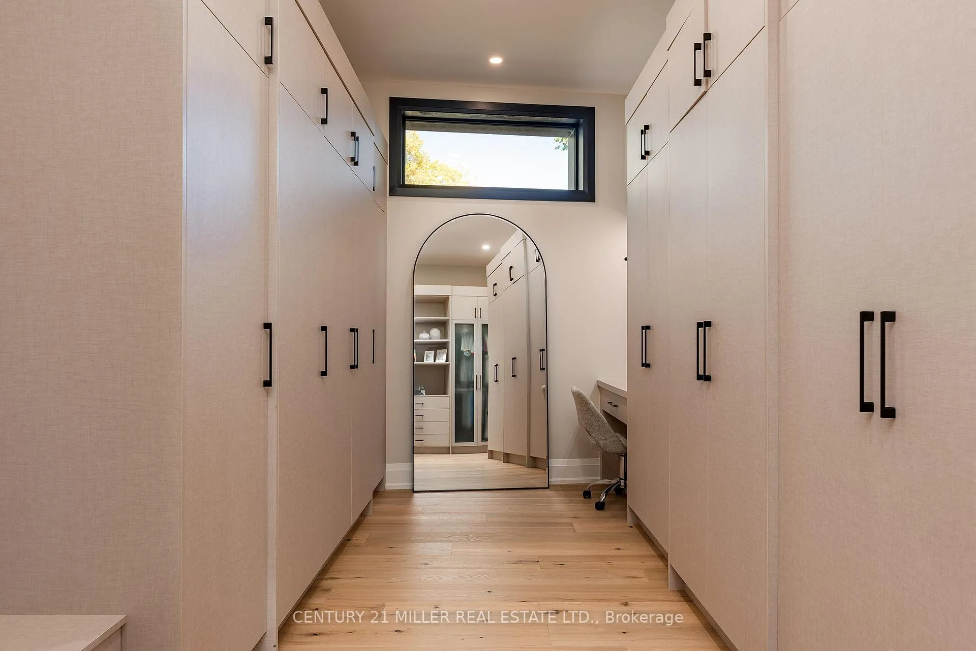 Photo 32 of 121 Edgecliffe Place, Burlington, Appleby — HOMEH