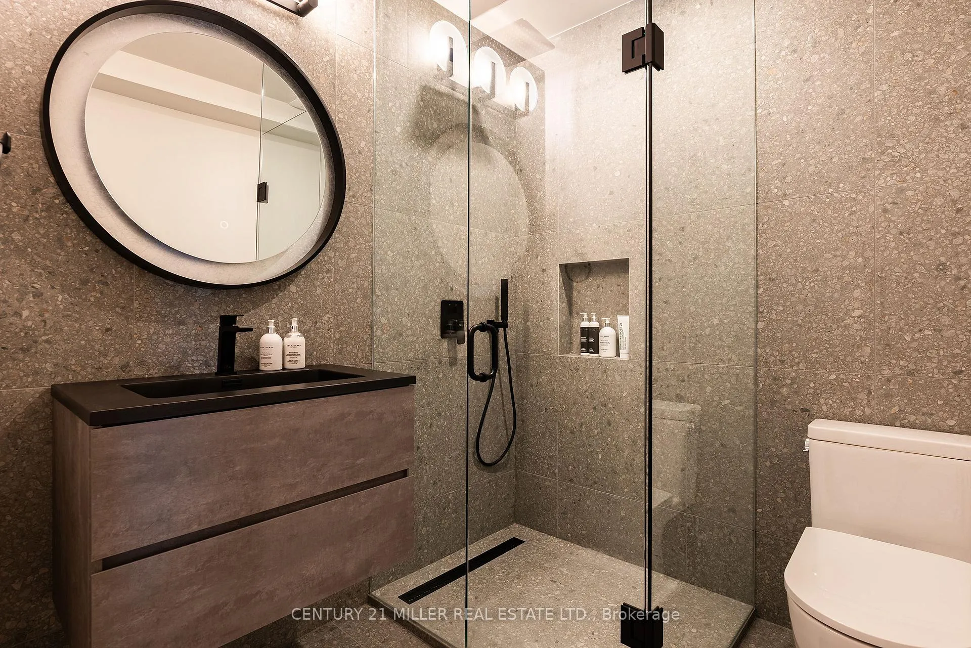 Photo 35 of 121 Edgecliffe Place, Burlington, Appleby — HOMEH