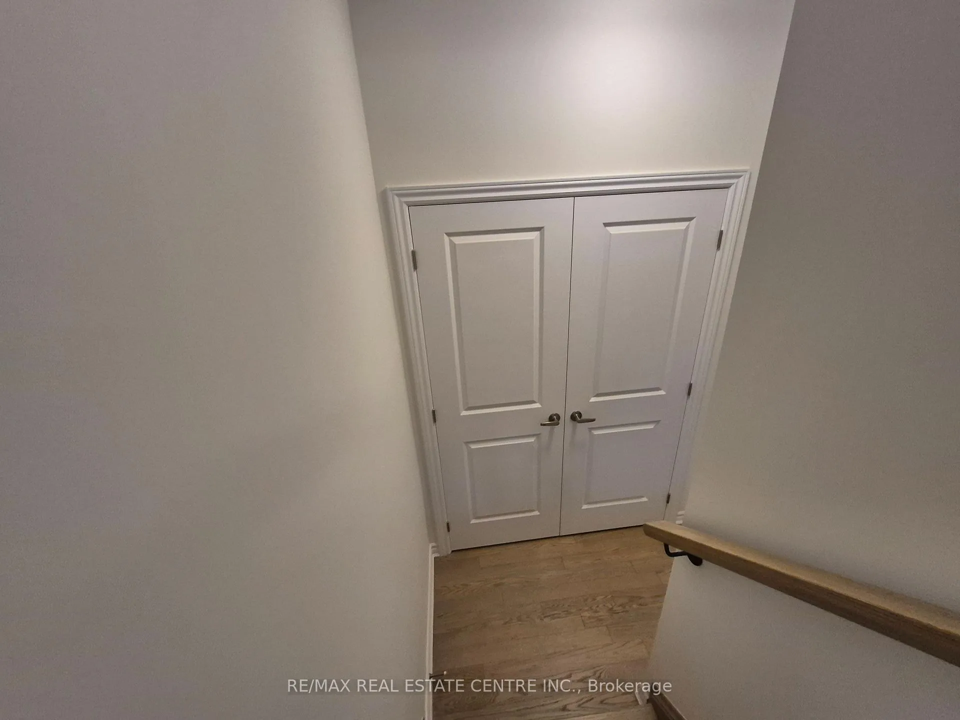 Photo 13 of 51 Thornbird Crescent, Brampton, Northwest Brampton — HOMEH