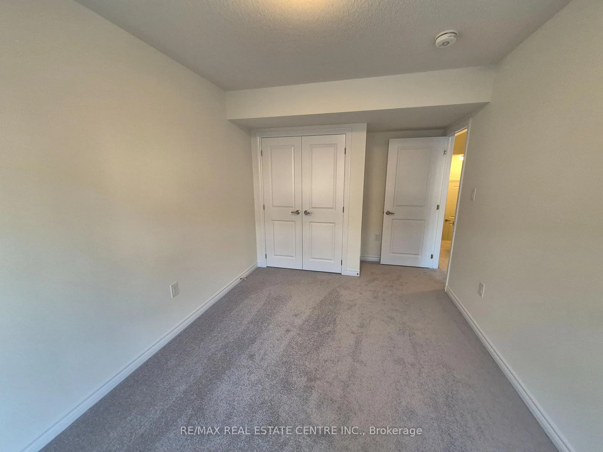 Photo 17 of 51 Thornbird Crescent, Brampton, Northwest Brampton — HOMEH