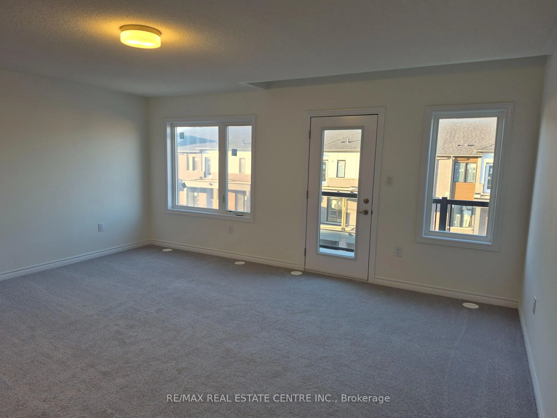 Photo 24 of 51 Thornbird Crescent, Brampton, Northwest Brampton — HOMEH