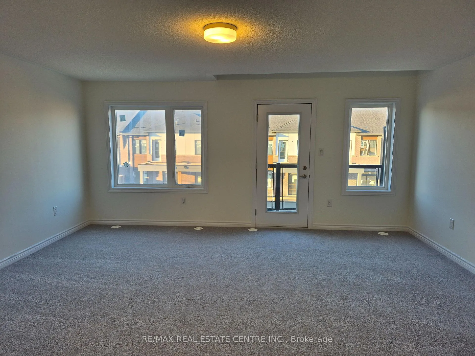 Photo 25 of 51 Thornbird Crescent, Brampton, Northwest Brampton — HOMEH