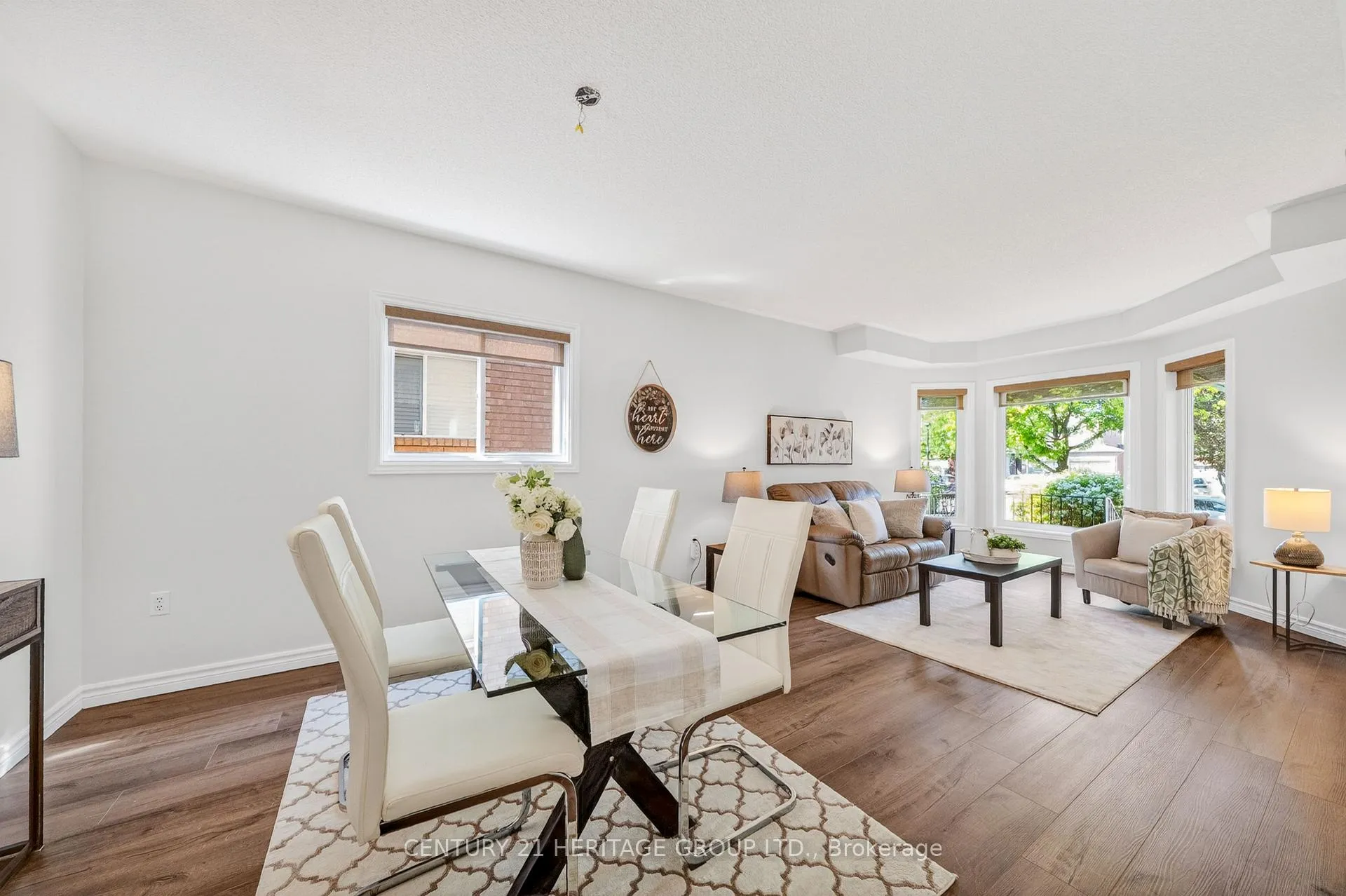 Photo 8 of 403 Bartholomew Drive, Newmarket, Summerhill Estates — HOMEH