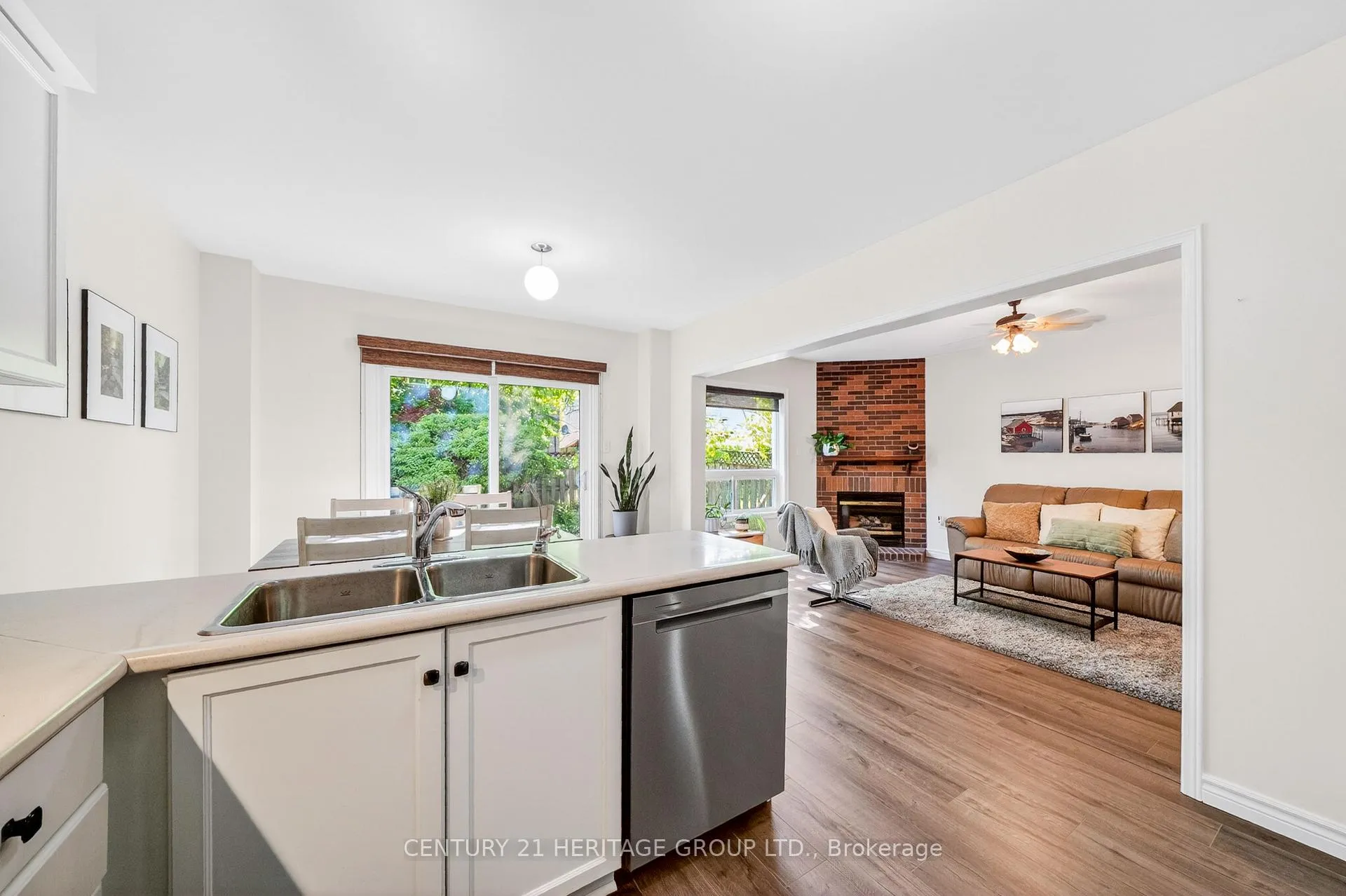 Photo 14 of 403 Bartholomew Drive, Newmarket, Summerhill Estates — HOMEH