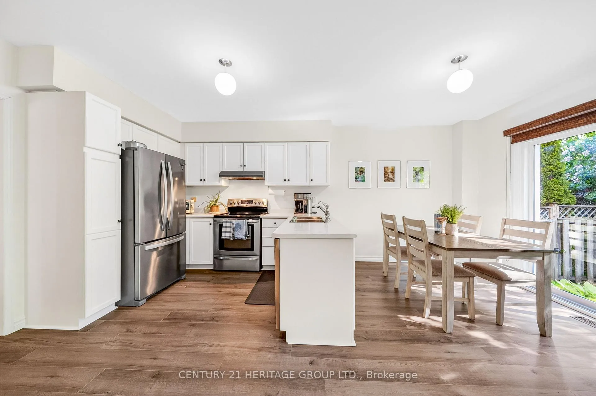 Photo 15 of 403 Bartholomew Drive, Newmarket, Summerhill Estates — HOMEH