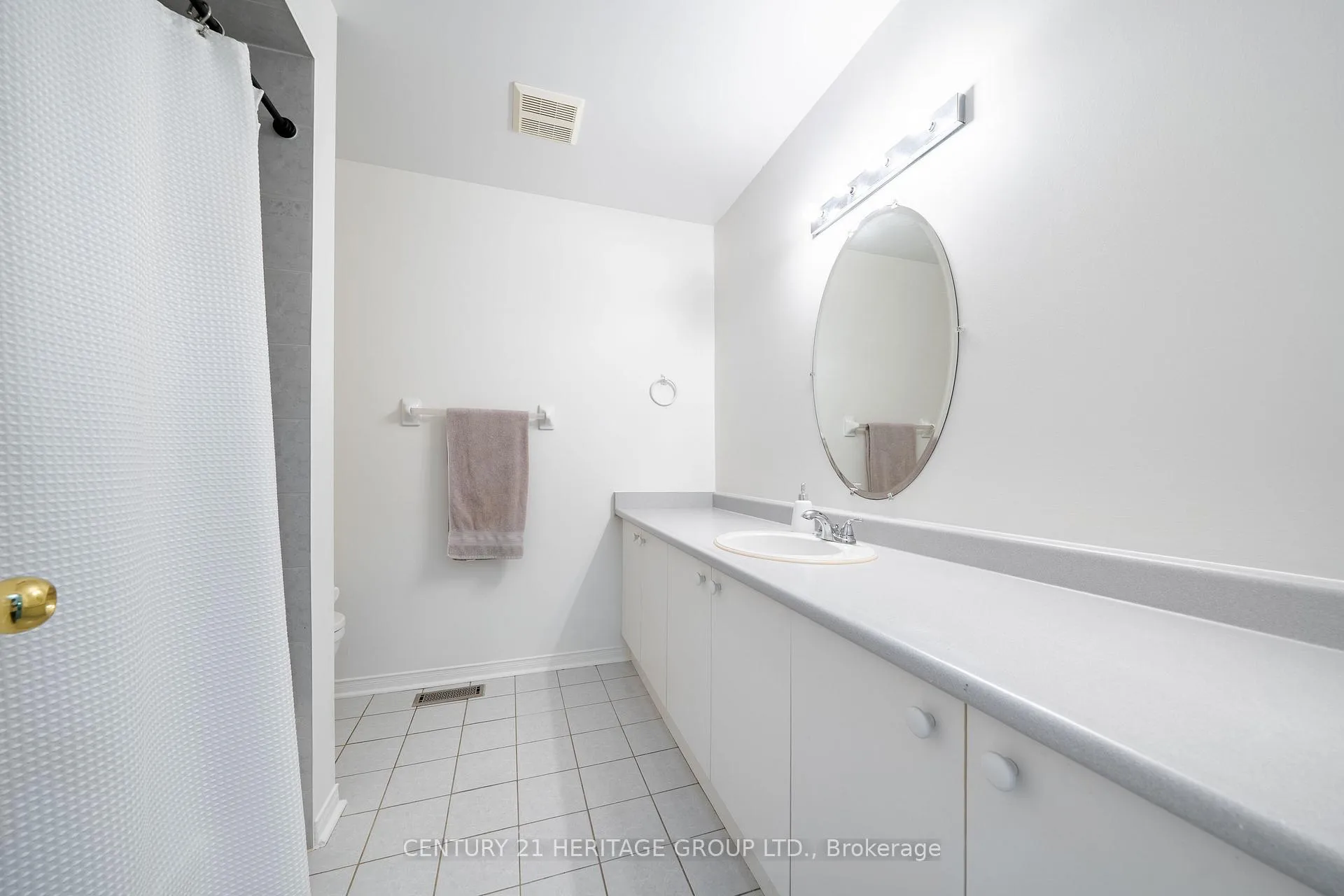 Photo 31 of 403 Bartholomew Drive, Newmarket, Summerhill Estates — HOMEH