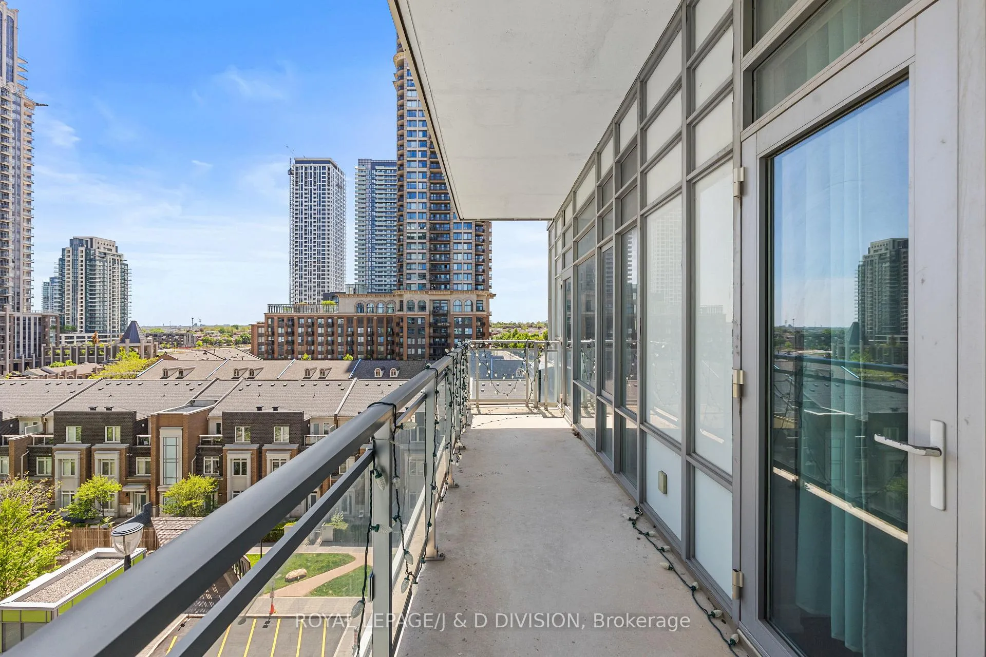 Photo 4 of Unit 604, 360 Square One Drive, Mississauga, City Centre — HOMEH