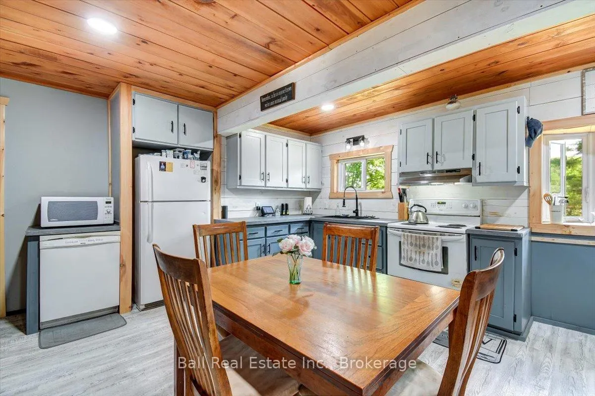 Photo 8 of 20 Art Bott Road, North Kawartha — HOMEH
