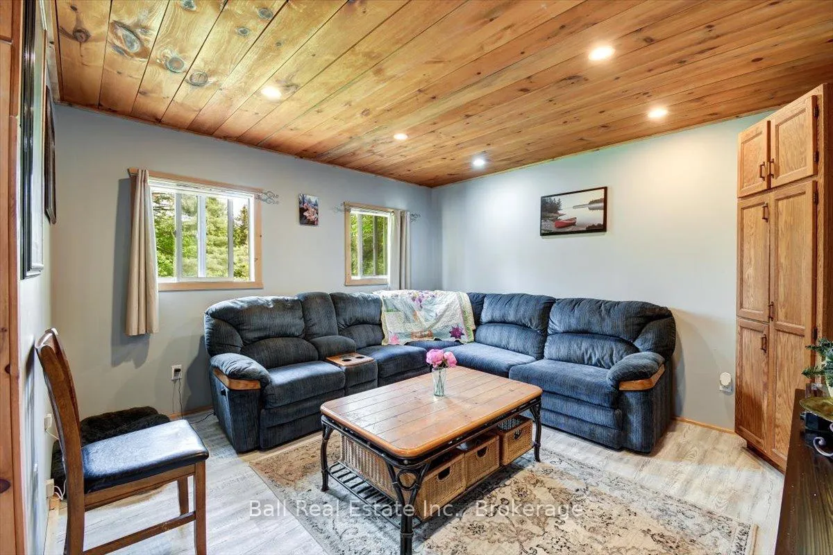 Photo 9 of 20 Art Bott Road, North Kawartha — HOMEH