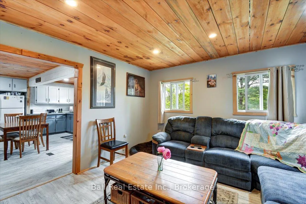 Photo 10 of 20 Art Bott Road, North Kawartha — HOMEH