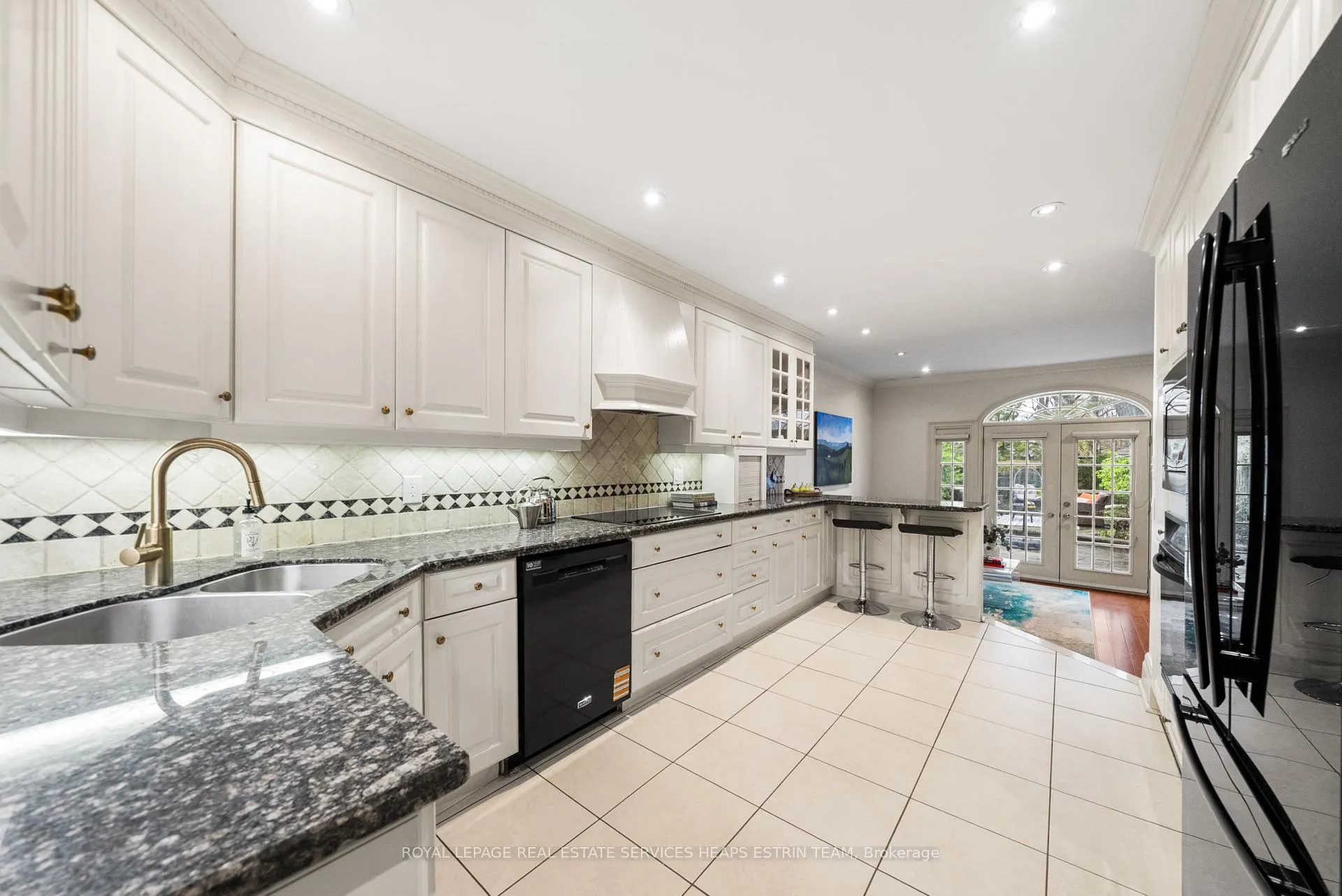 Photo 15 of 304 Heath Street E, Toronto, Rosedale-Moore Park — HOMEH