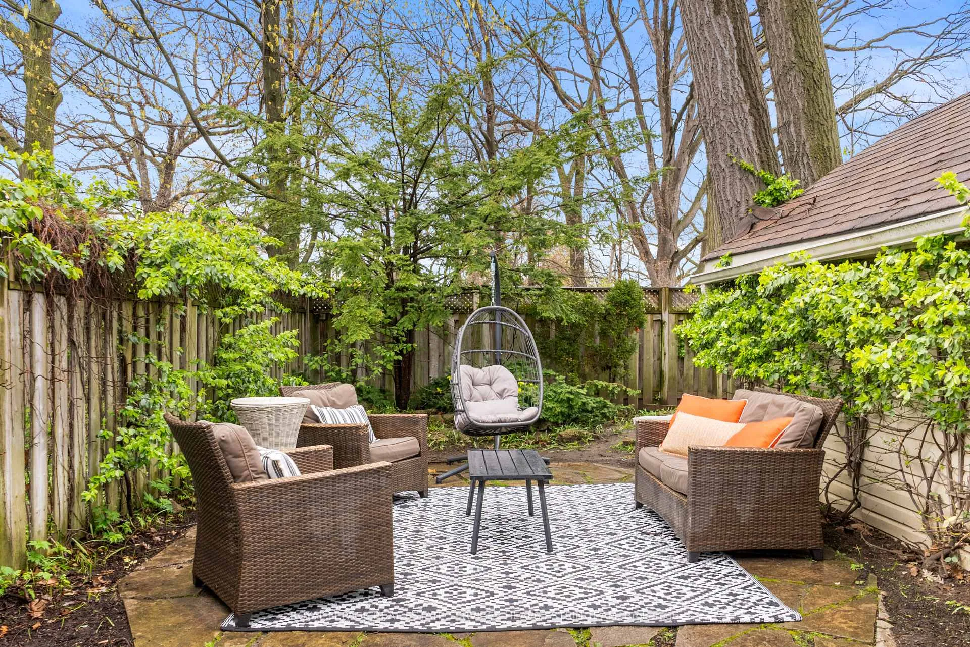 Photo 40 of 304 Heath Street E, Toronto, Rosedale-Moore Park — HOMEH