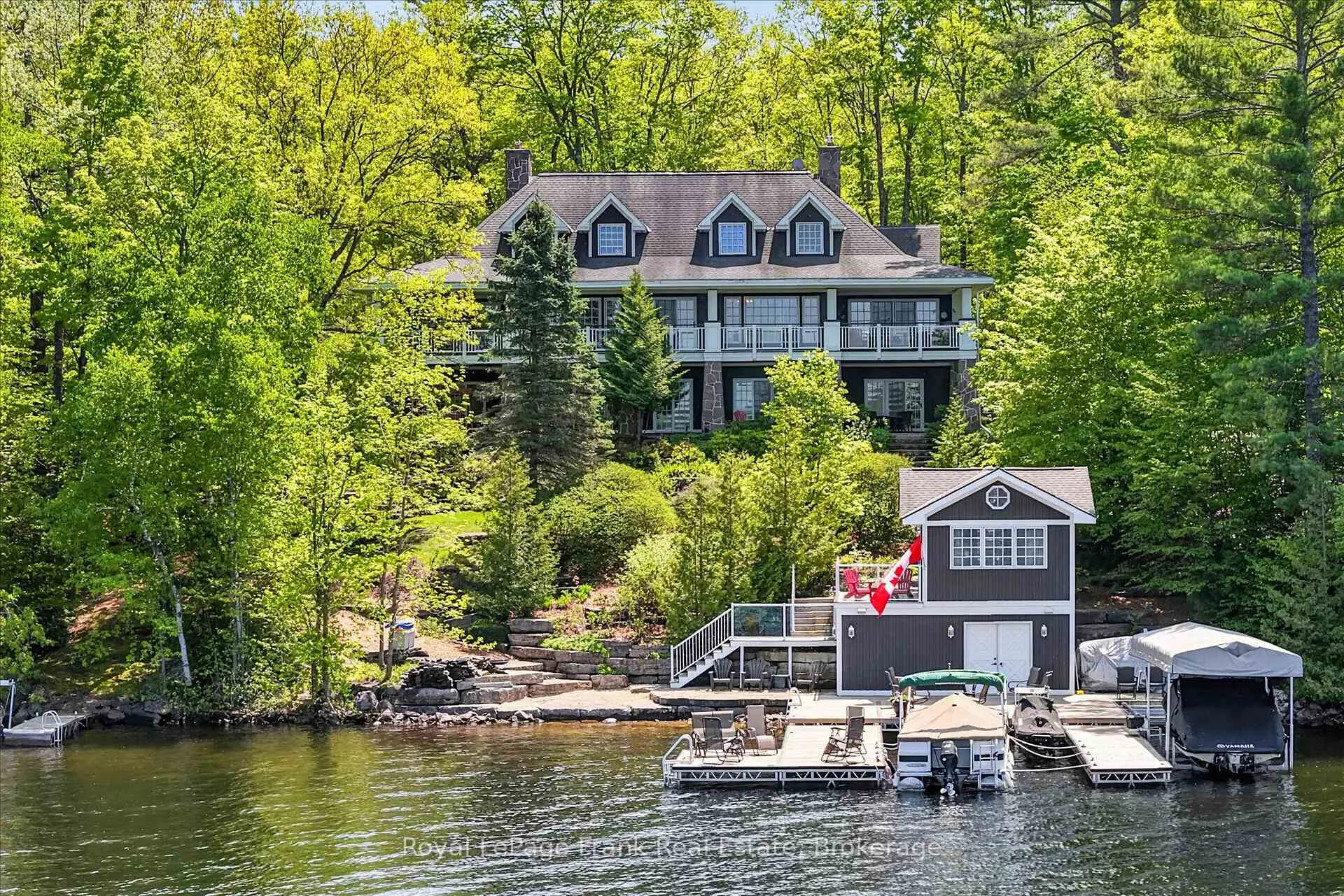 Photo of 674 Birchview Road
