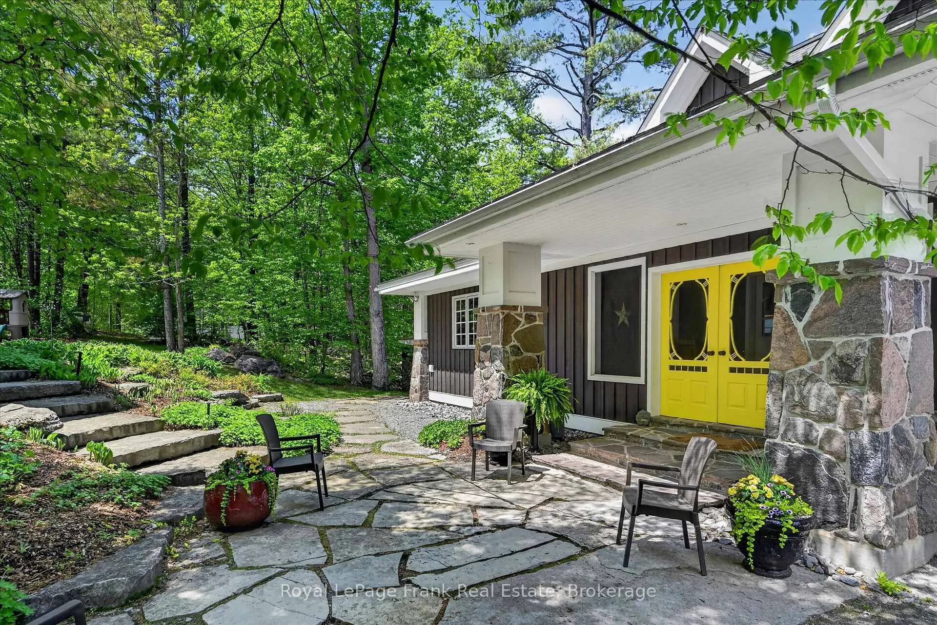 Photo 6 of 674 Birchview Road, Douro-Dummer — HOMEH