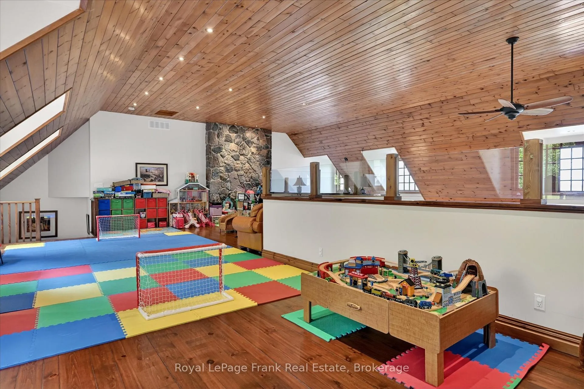 Photo 22 of 674 Birchview Road, Douro-Dummer — HOMEH