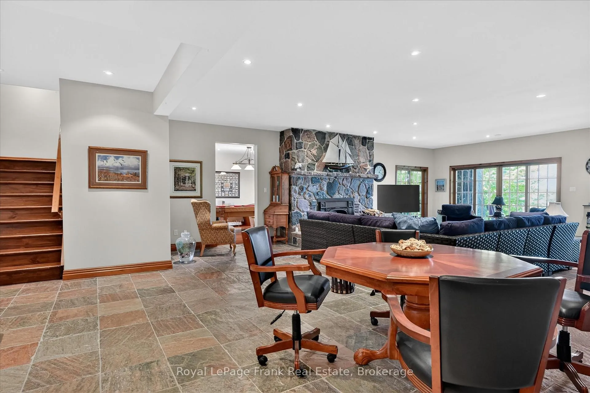 Photo 23 of 674 Birchview Road, Douro-Dummer — HOMEH