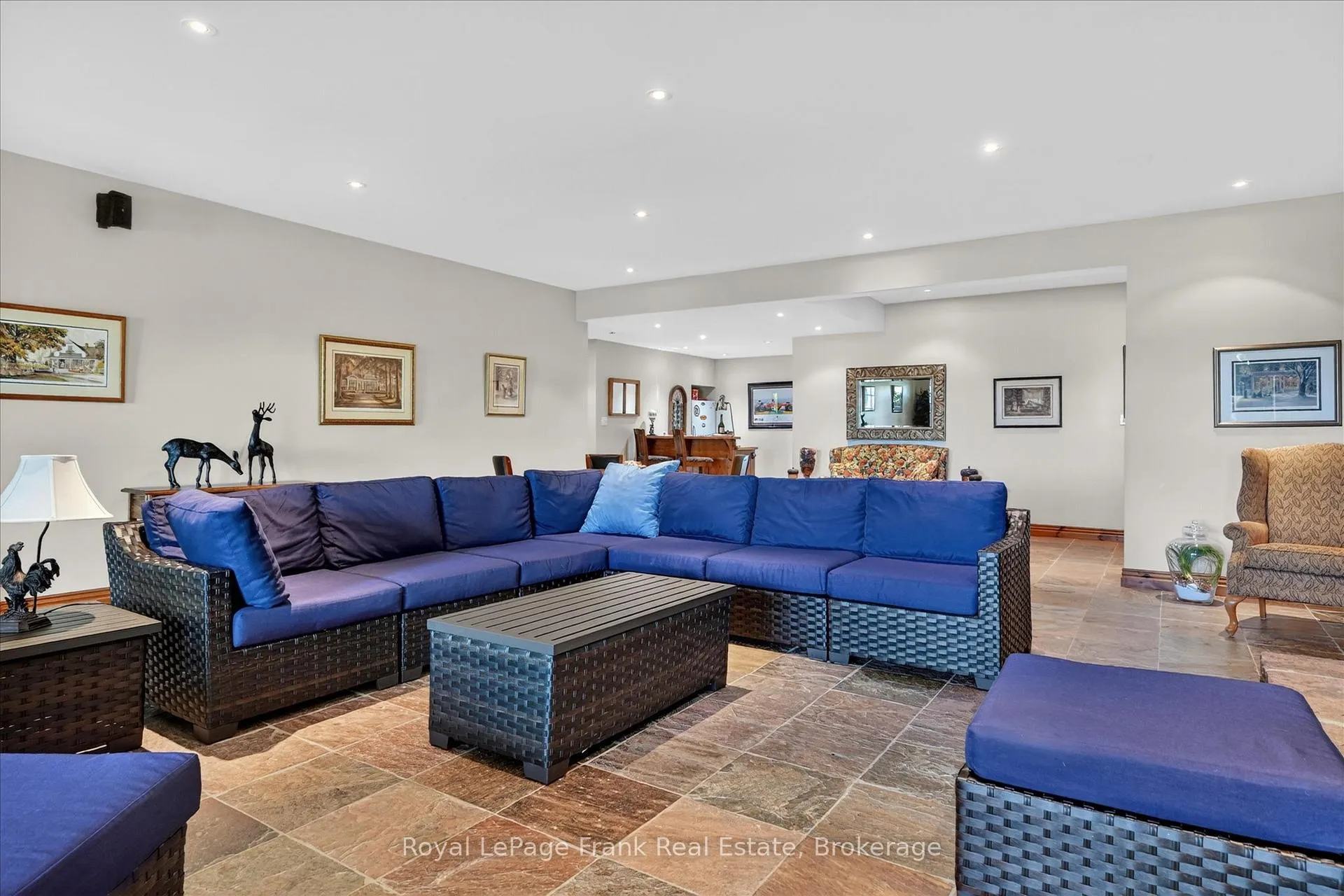 Photo 25 of 674 Birchview Road, Douro-Dummer — HOMEH