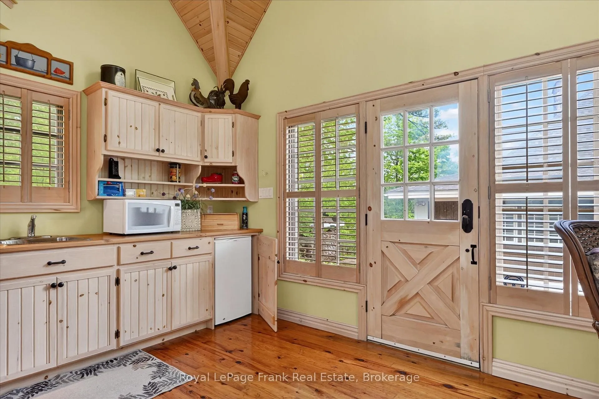 Photo 41 of 674 Birchview Road, Douro-Dummer — HOMEH