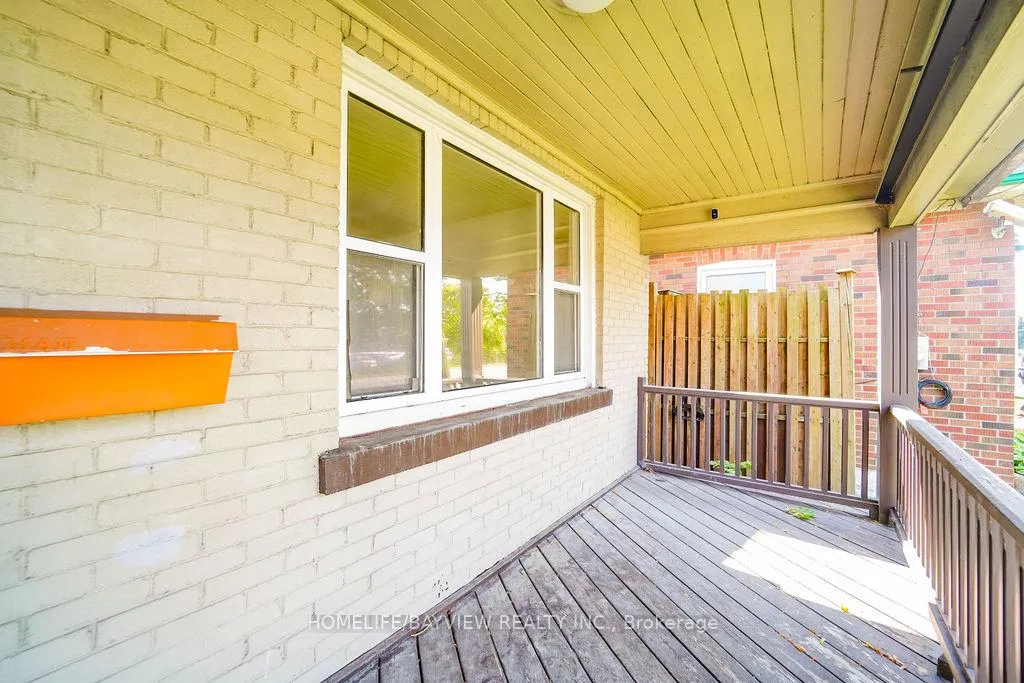 Photo 3 of 187 Park Road S, Oshawa, Vanier — HOMEH