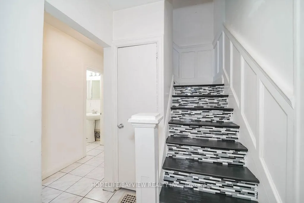 Photo 14 of 187 Park Road S, Oshawa, Vanier — HOMEH