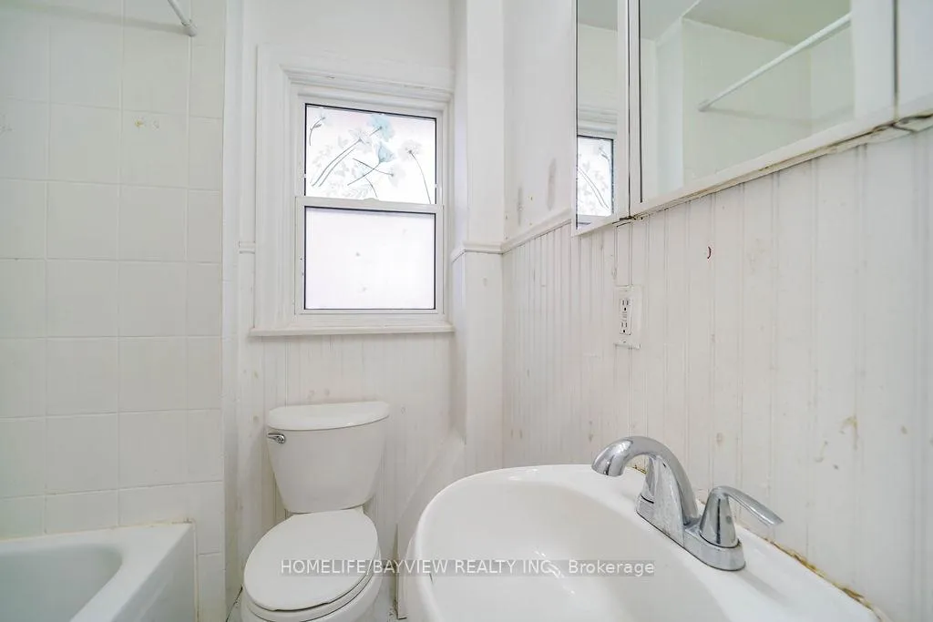 Photo 19 of 187 Park Road S, Oshawa, Vanier — HOMEH