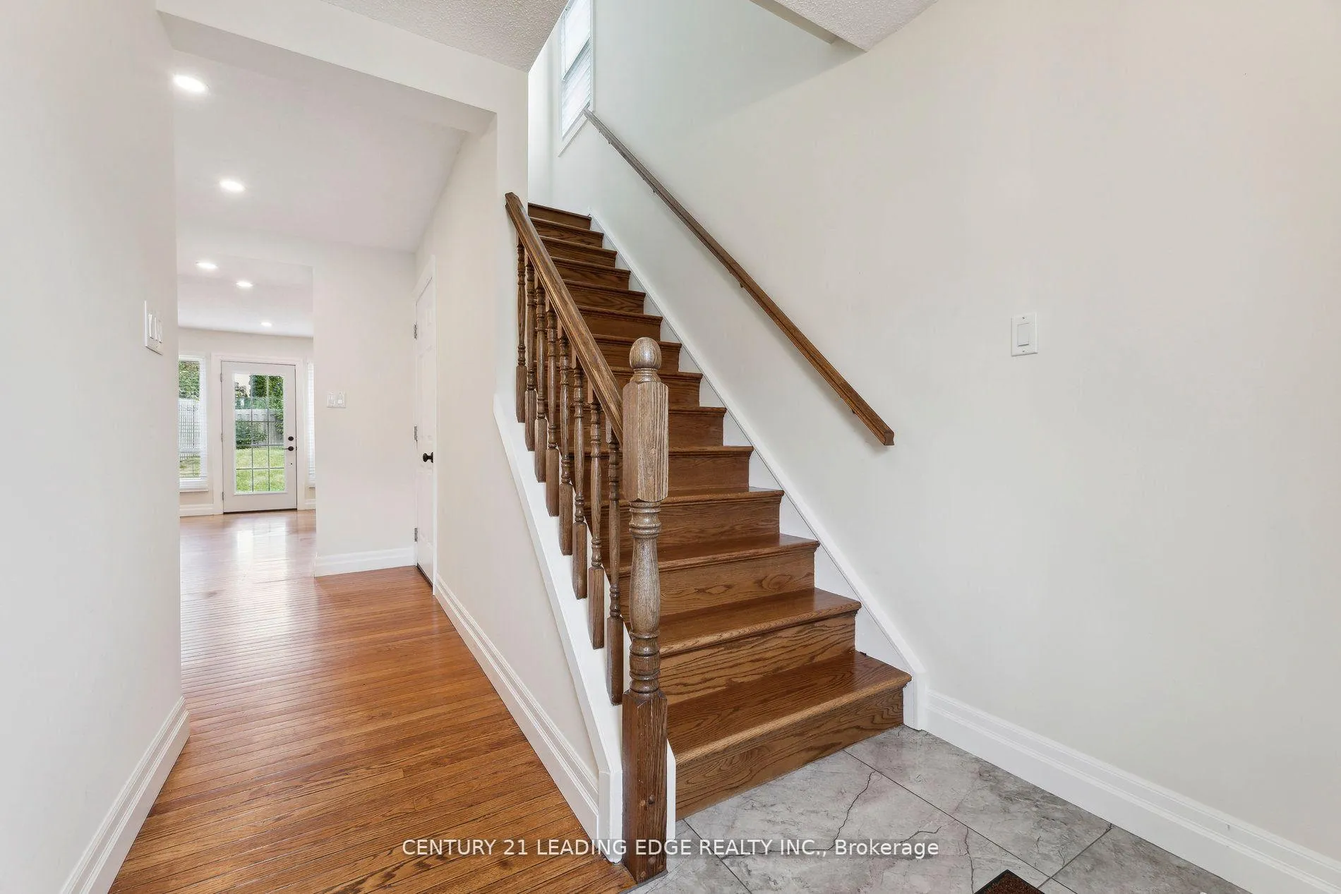 Photo 6 of 317 Homestead Drive, Oshawa, McLaughlin — HOMEH