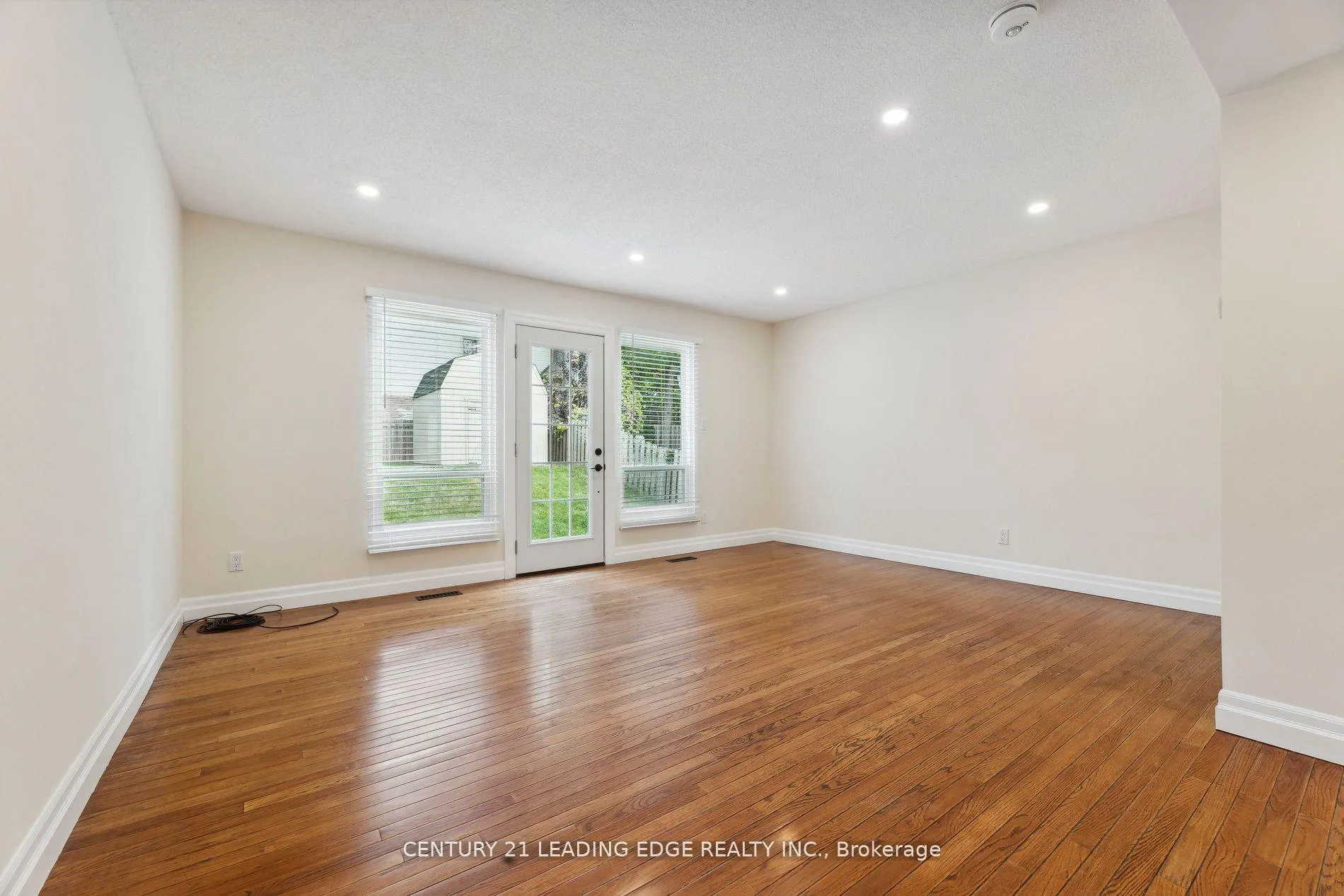 Photo 10 of 317 Homestead Drive, Oshawa, McLaughlin — HOMEH