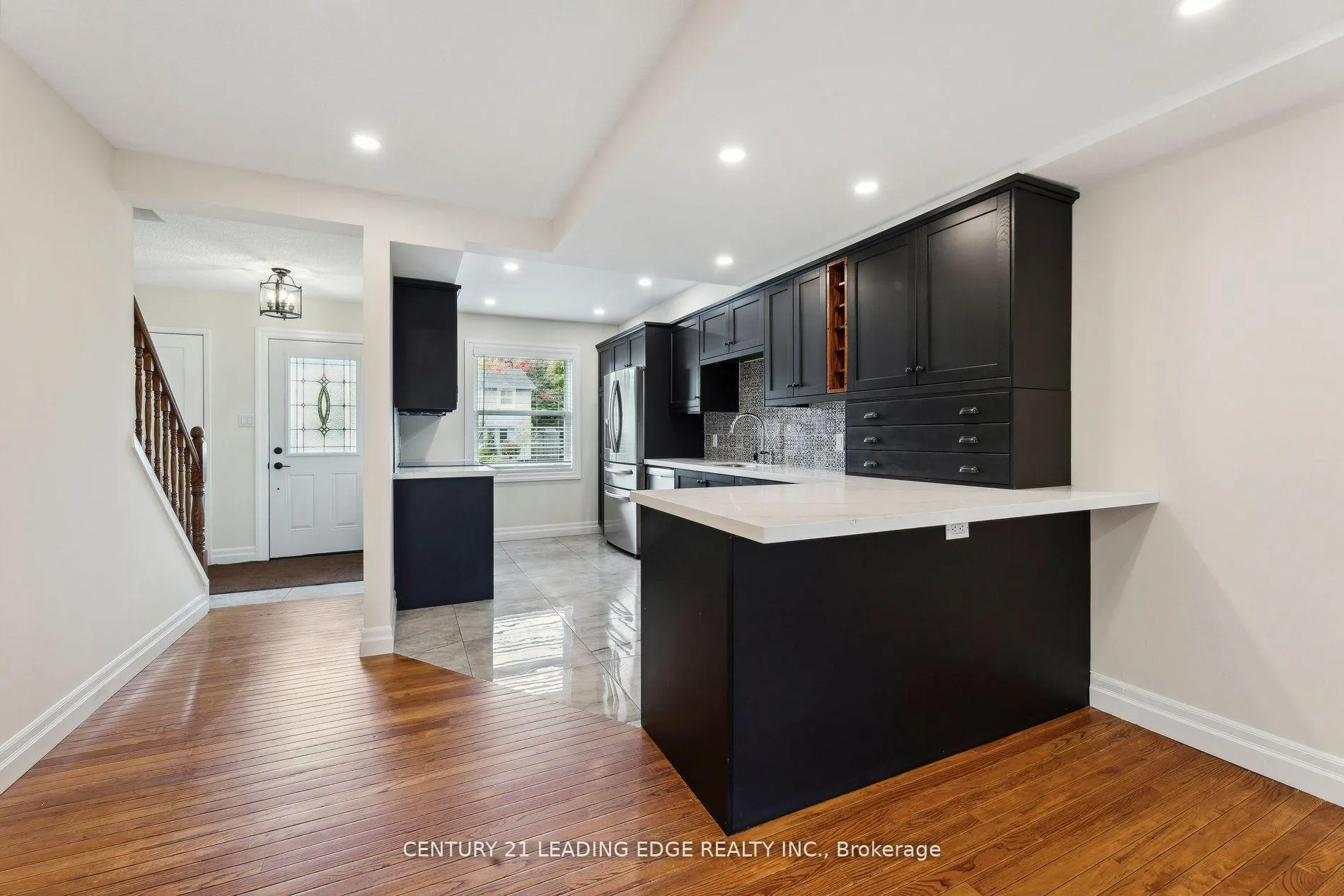 Photo 11 of 317 Homestead Drive, Oshawa, McLaughlin — HOMEH