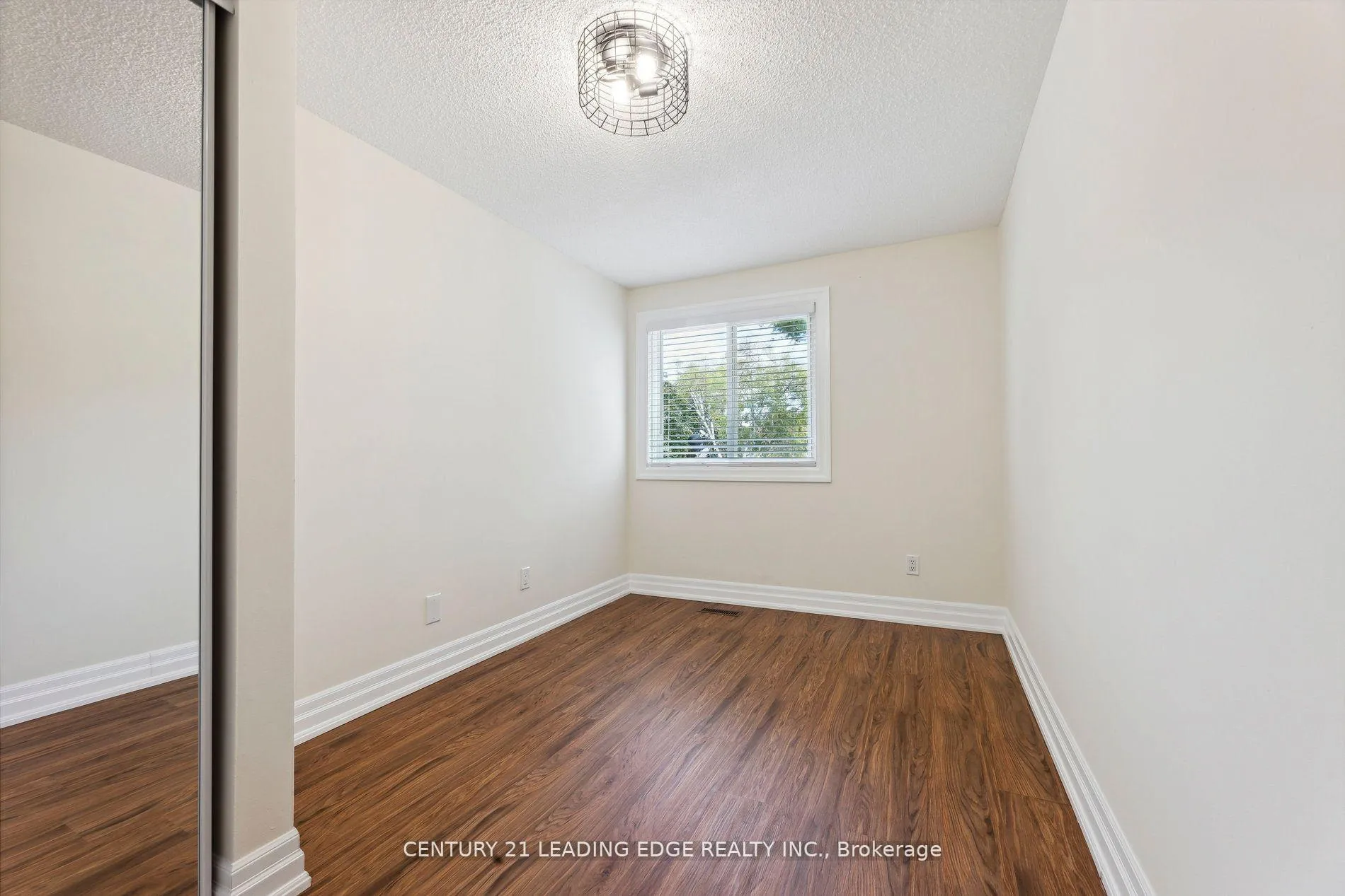 Photo 17 of 317 Homestead Drive, Oshawa, McLaughlin — HOMEH